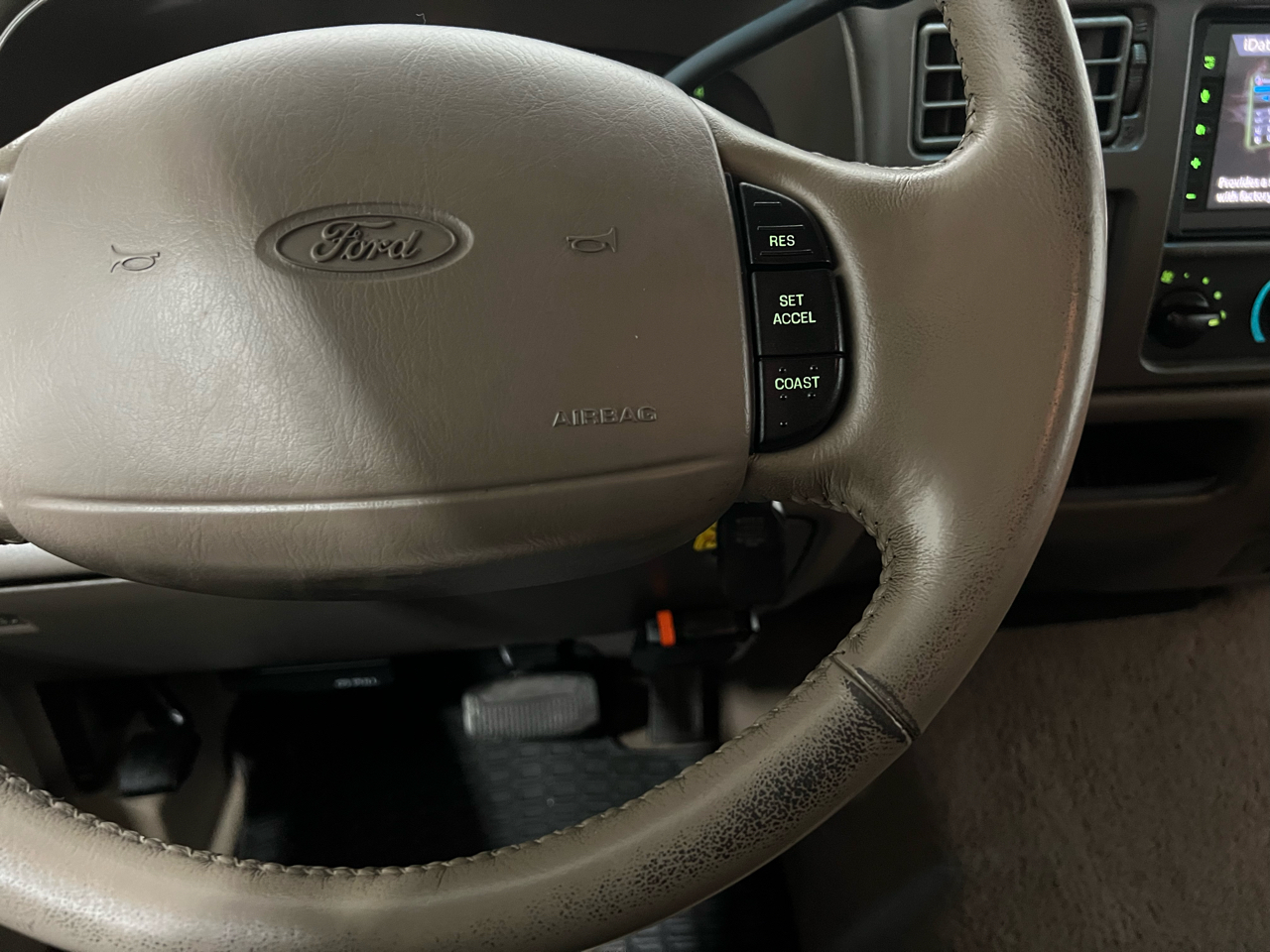 Ford Excursion Limited 4WD 2001