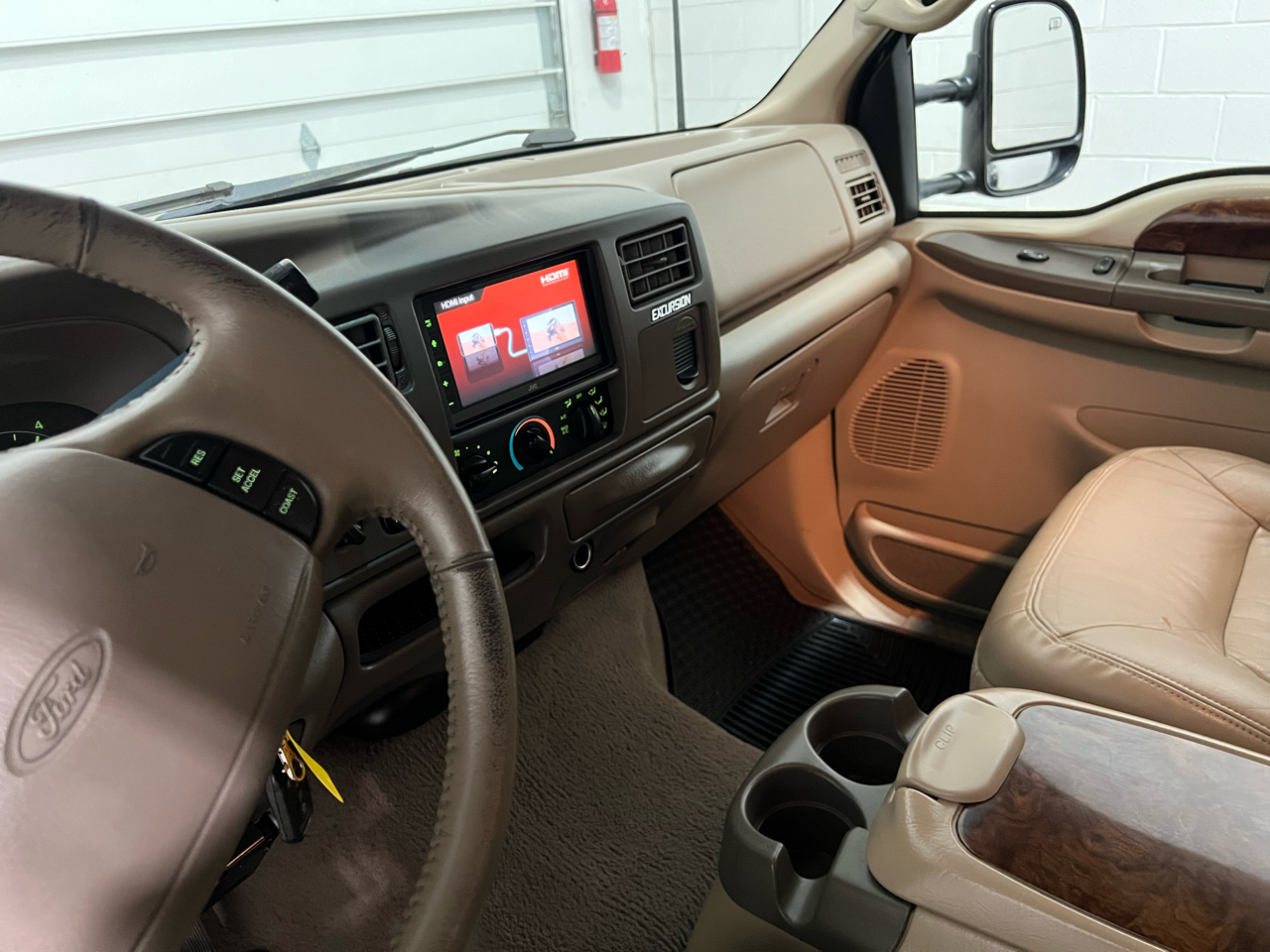 Ford Excursion Limited 4WD 2001