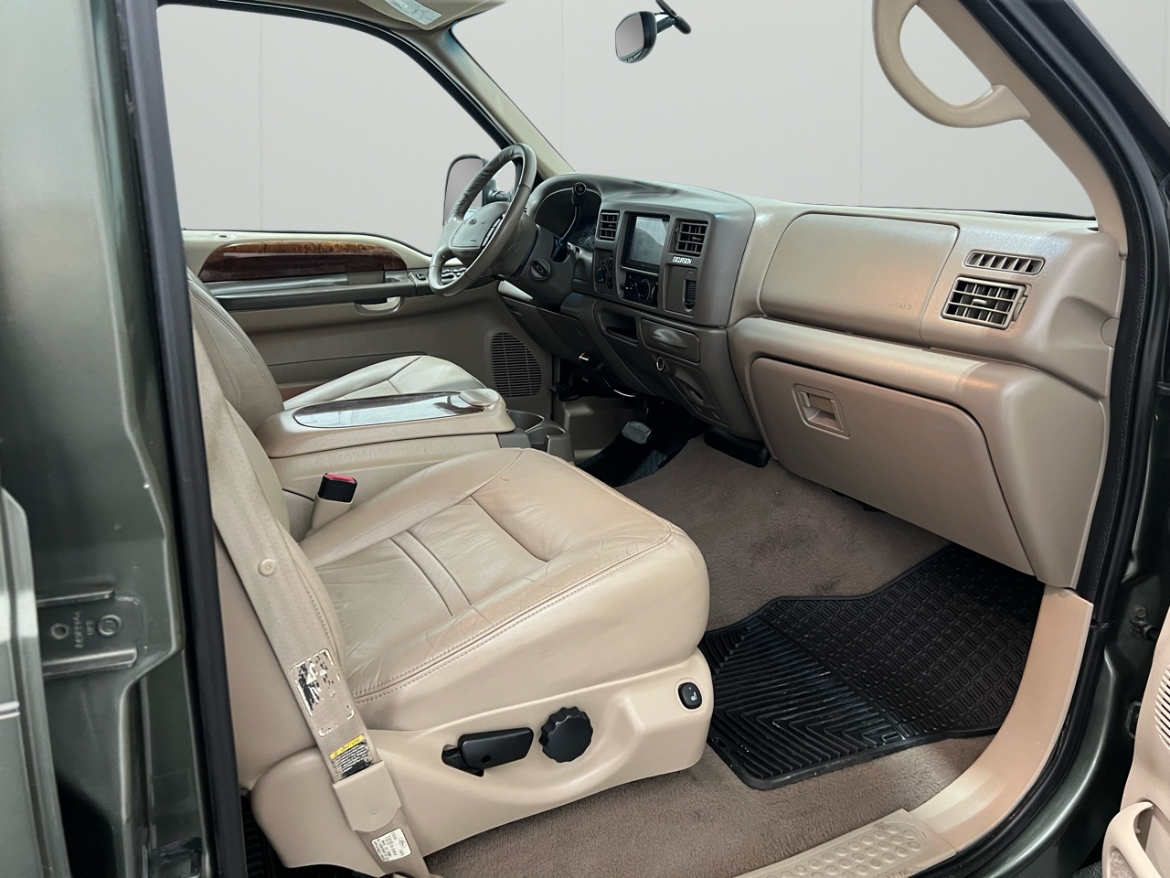 Ford Excursion Limited 4WD 2001