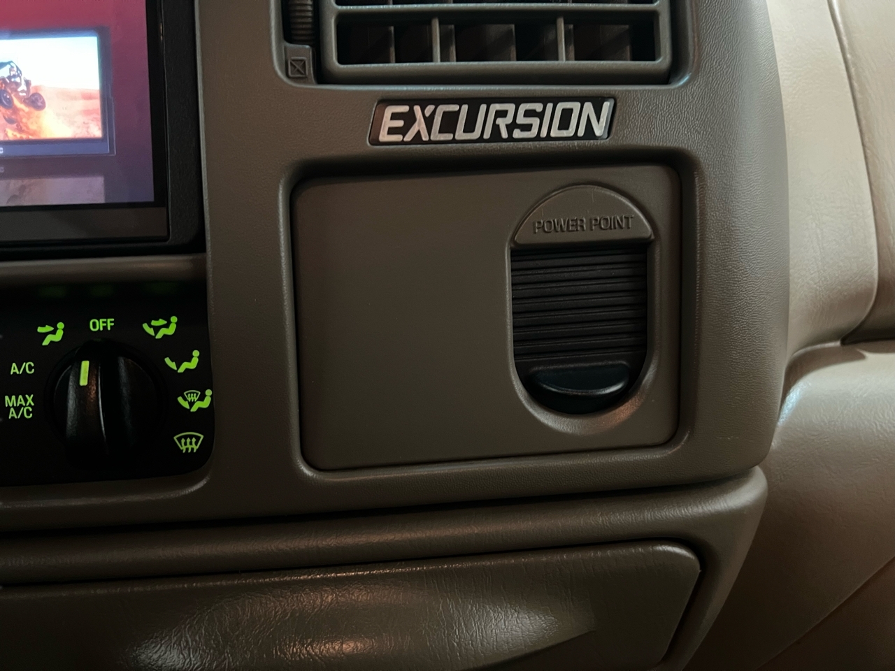 Ford Excursion Limited 4WD 2001