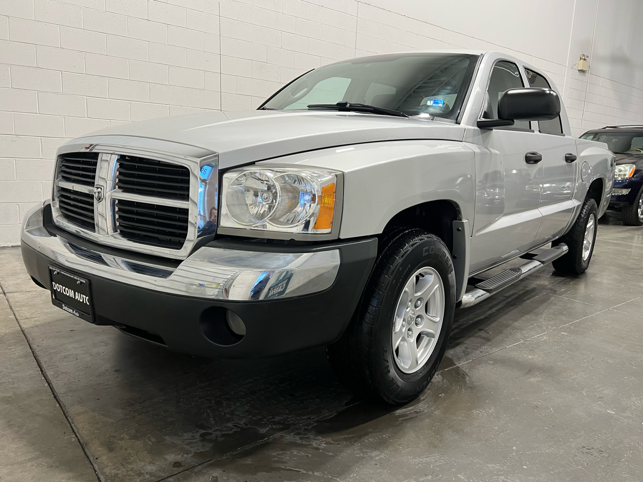 Dodge Dakota SLT Quad Cab 4WD 2005