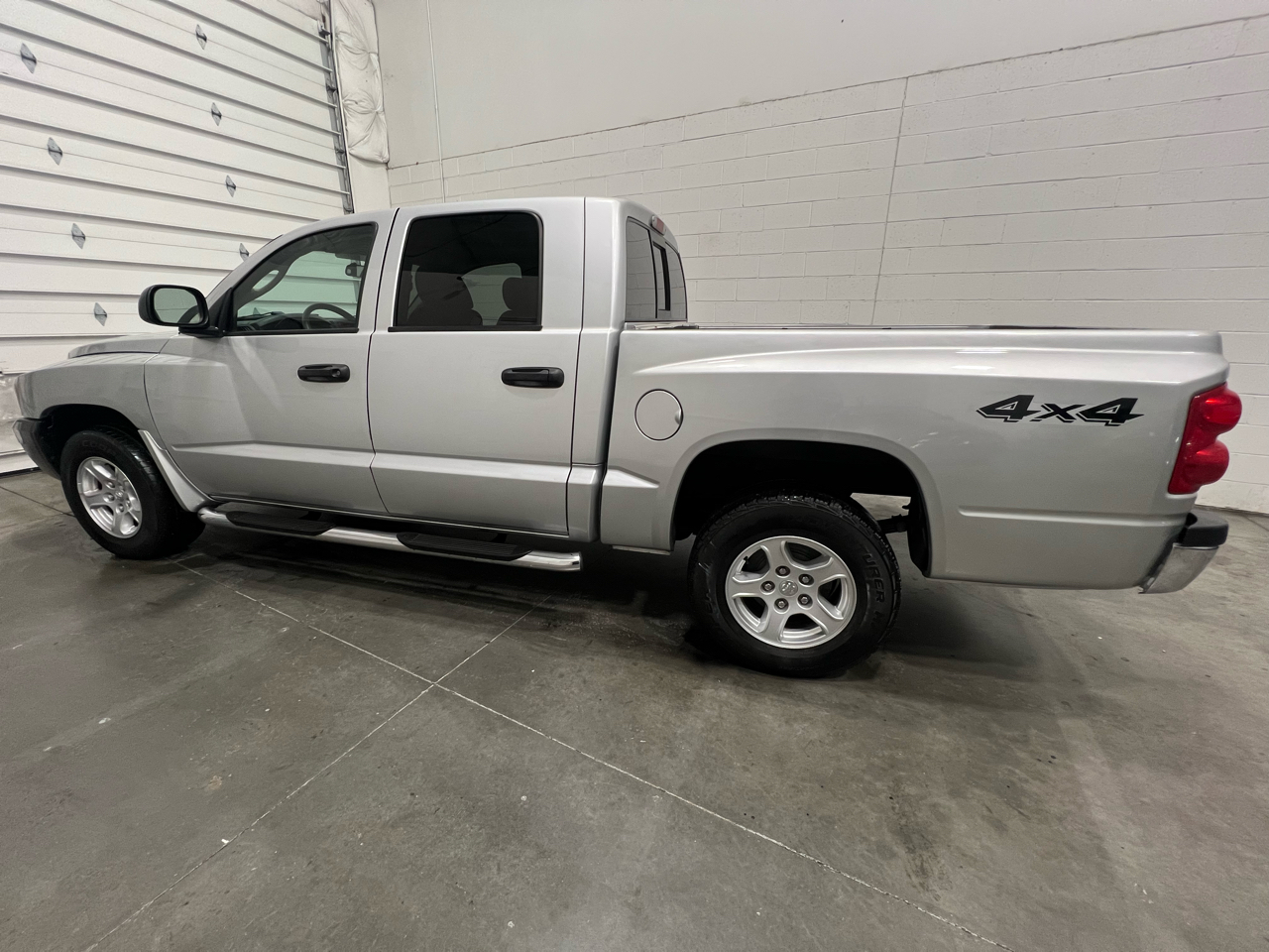 Dodge Dakota SLT Quad Cab 4WD 2005