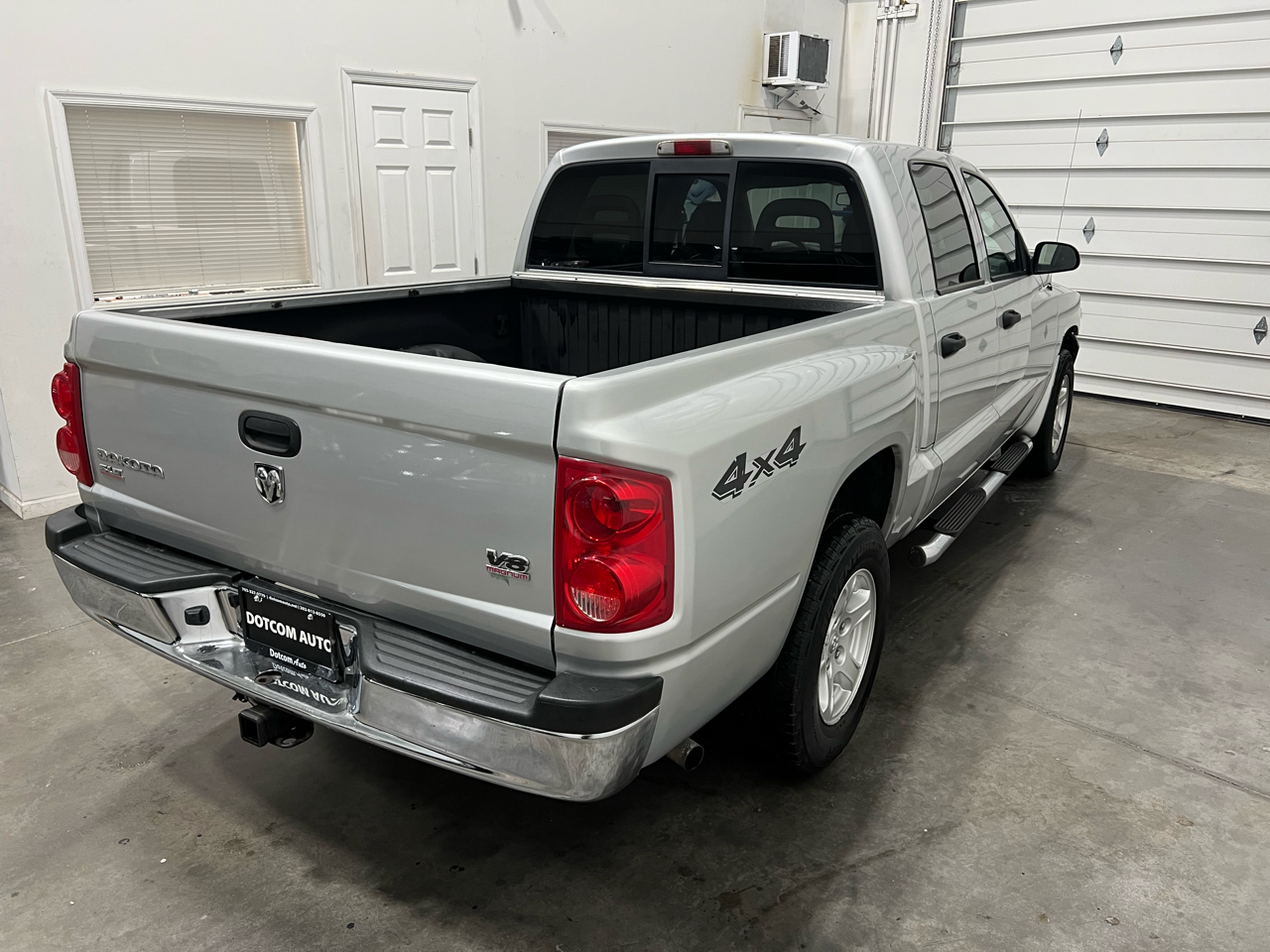 Dodge Dakota SLT Quad Cab 4WD 2005