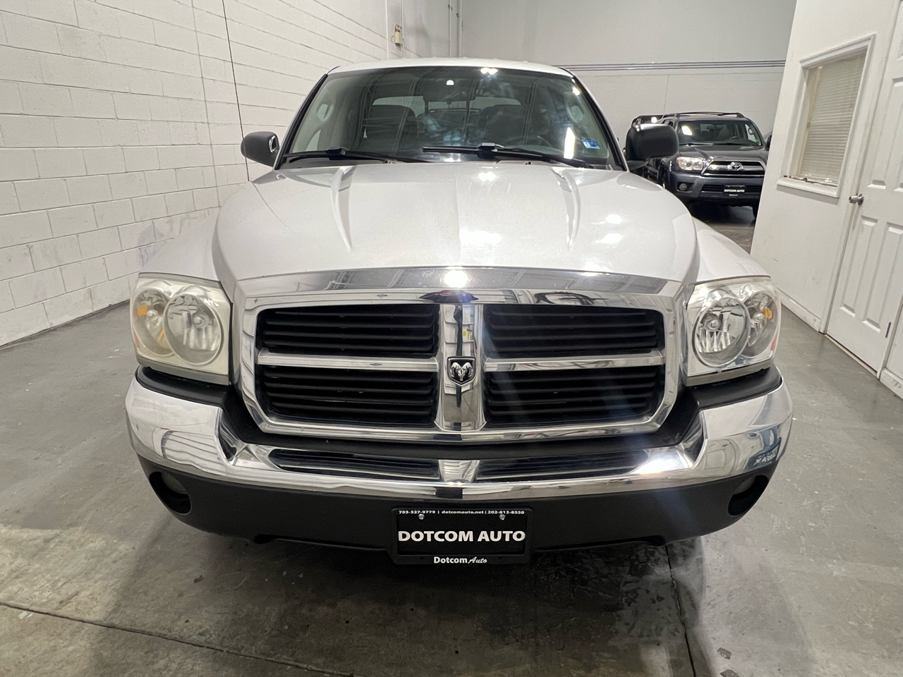 Dodge Dakota SLT Quad Cab 4WD 2005