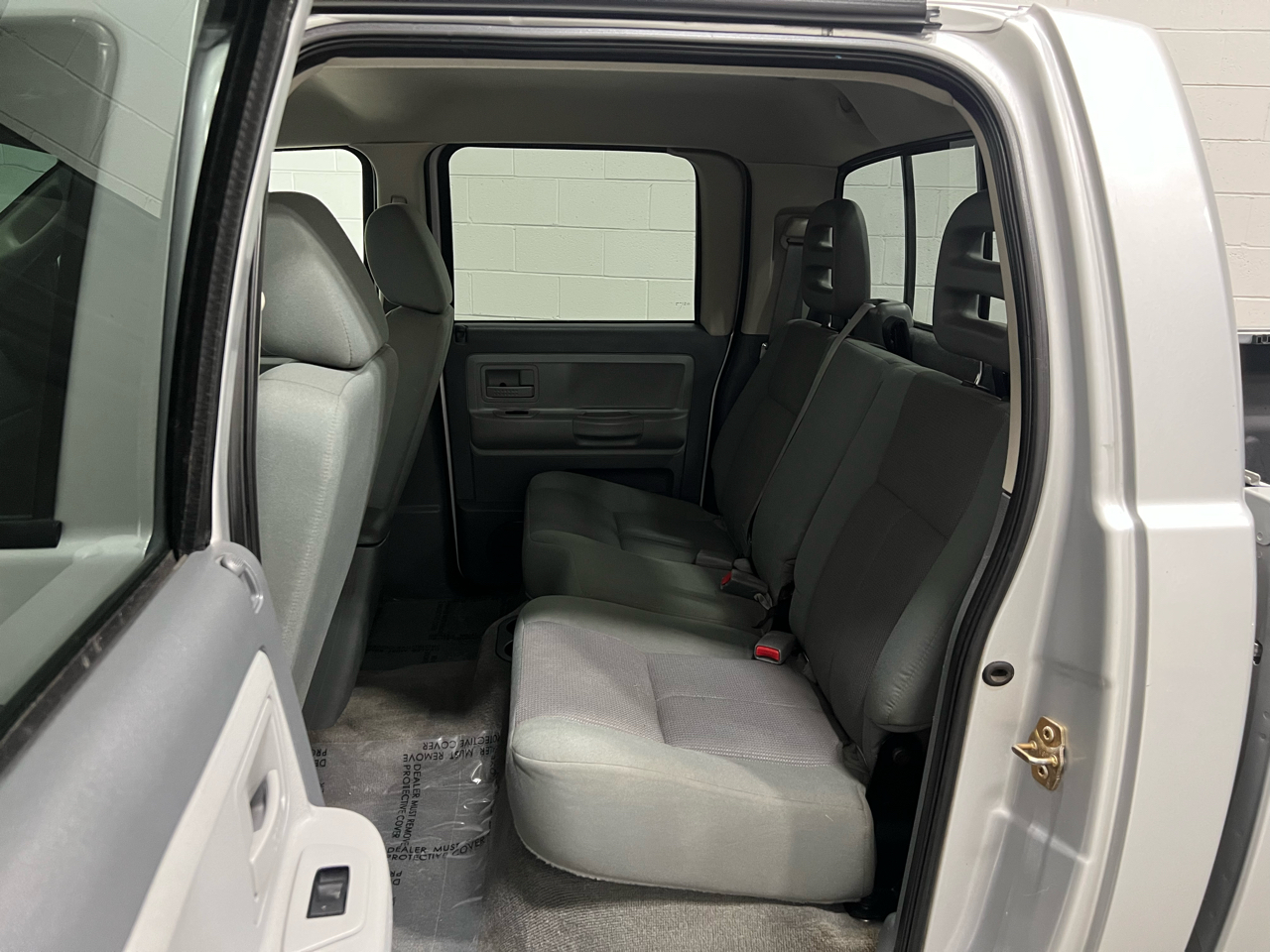 Dodge Dakota SLT Quad Cab 4WD 2005