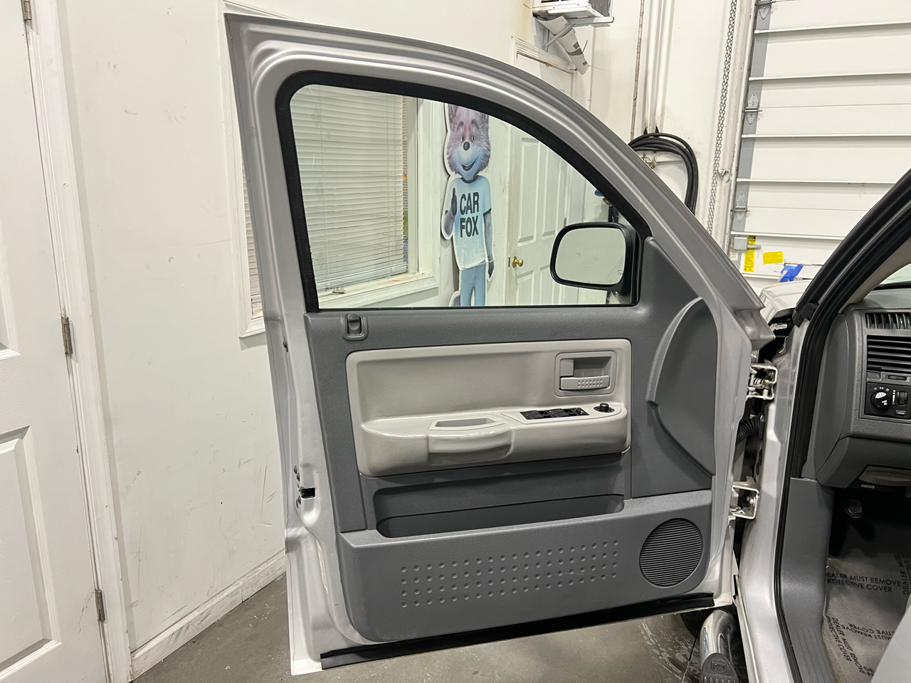 Dodge Dakota SLT Quad Cab 4WD 2005