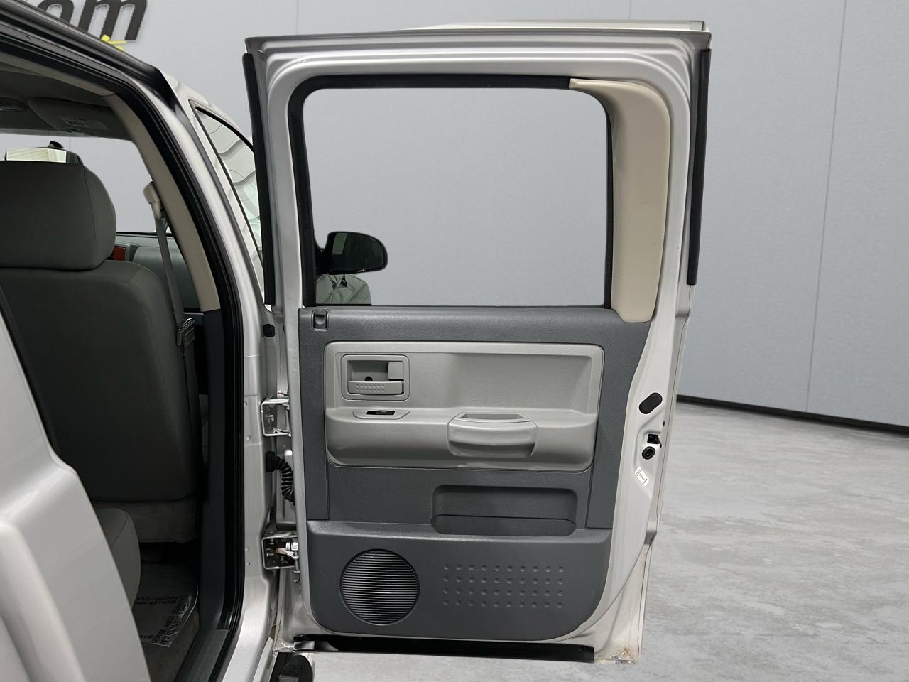 Dodge Dakota SLT Quad Cab 4WD 2005