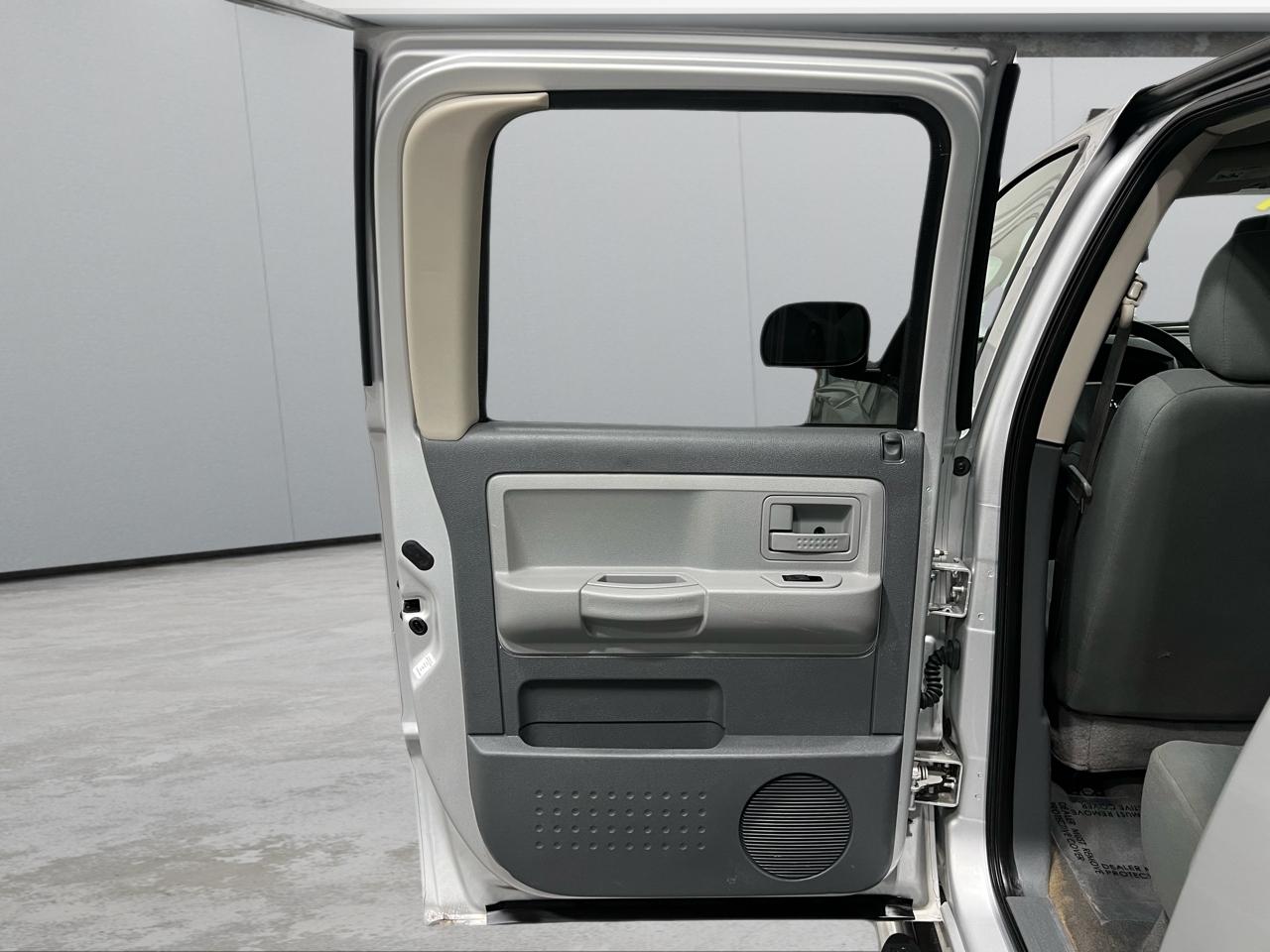 Dodge Dakota SLT Quad Cab 4WD 2005