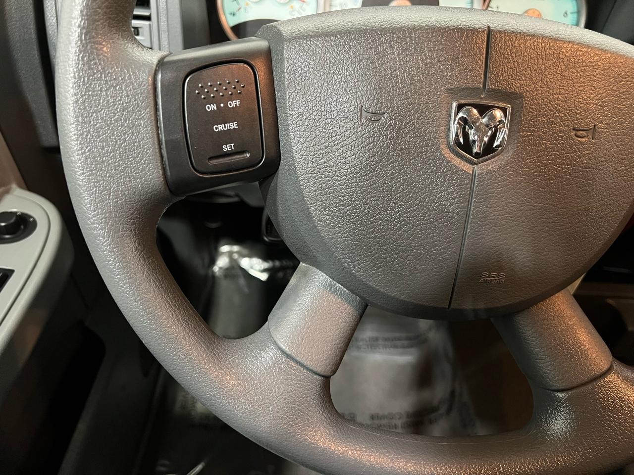 Dodge Dakota SLT Quad Cab 4WD 2005