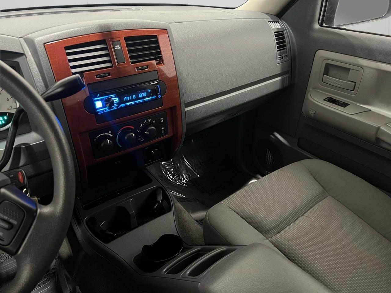 Dodge Dakota SLT Quad Cab 4WD 2005