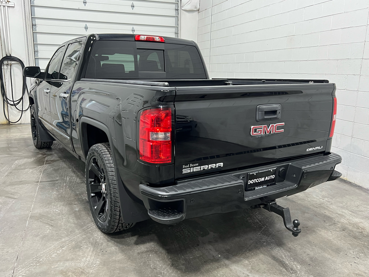GMC Sierra 1500 Denali Crew Cab 4WD 2014