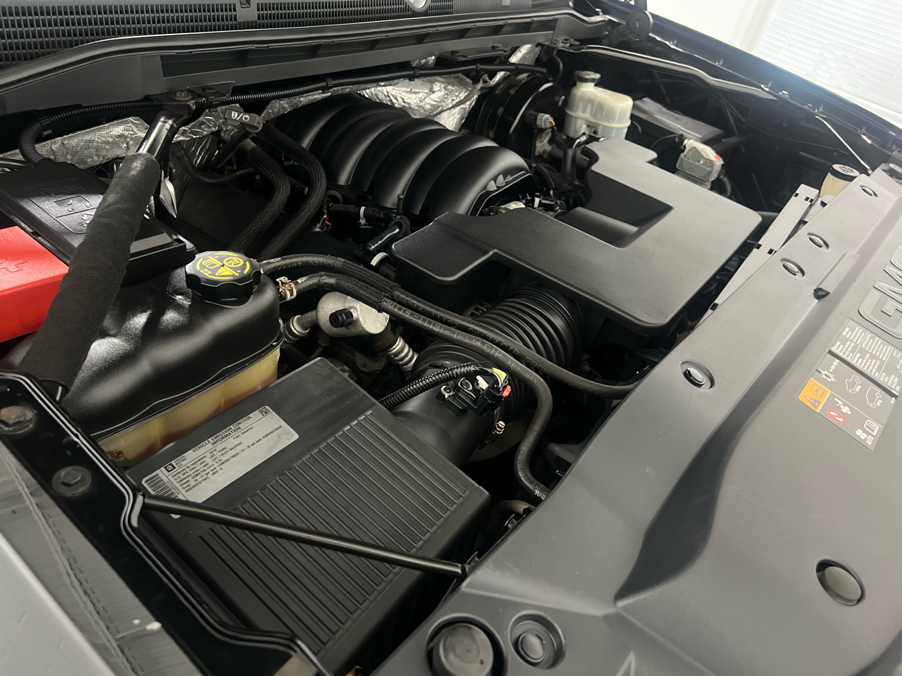 GMC Sierra 1500 Denali Crew Cab 4WD 2014