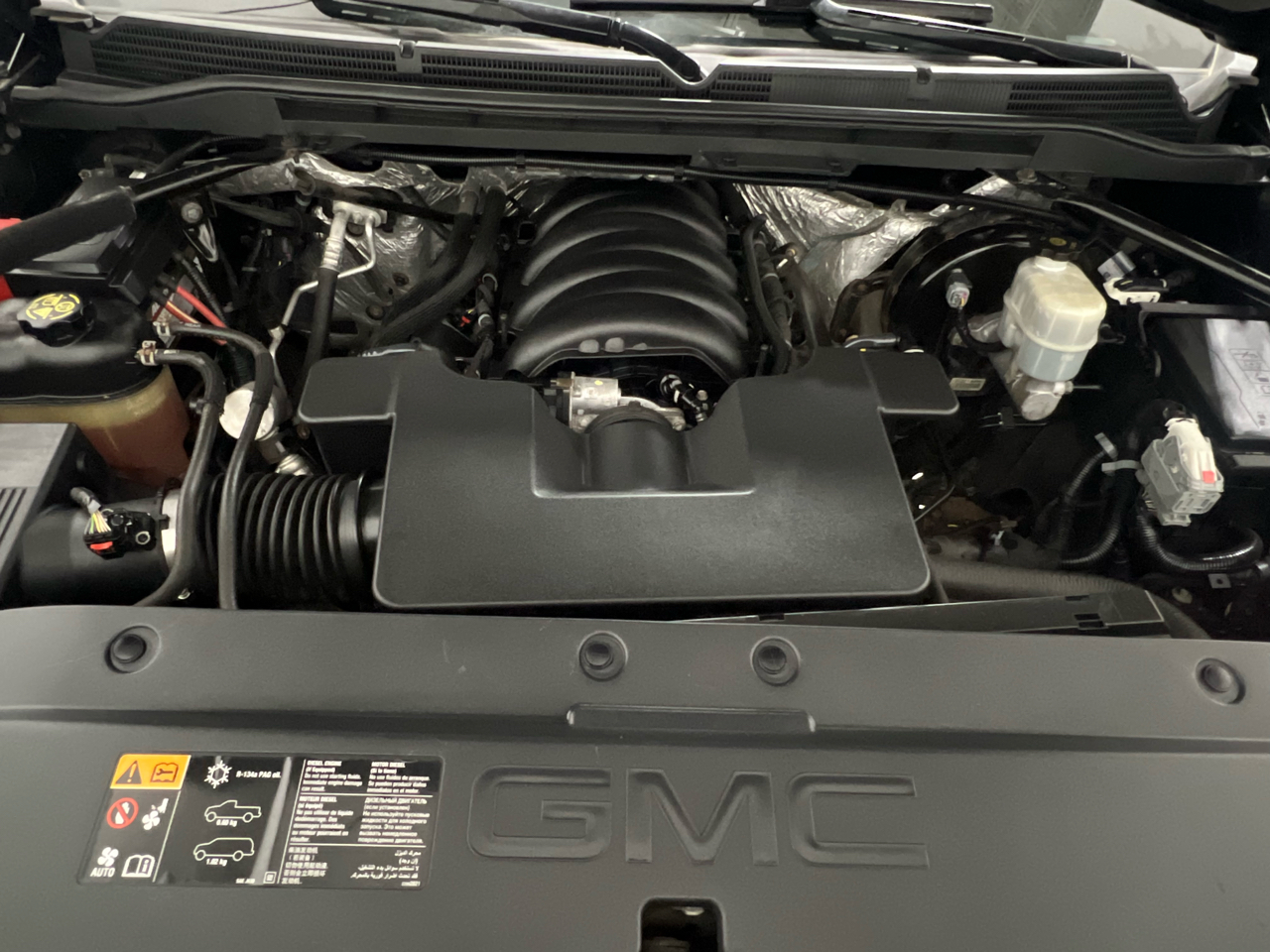 GMC Sierra 1500 Denali Crew Cab 4WD 2014