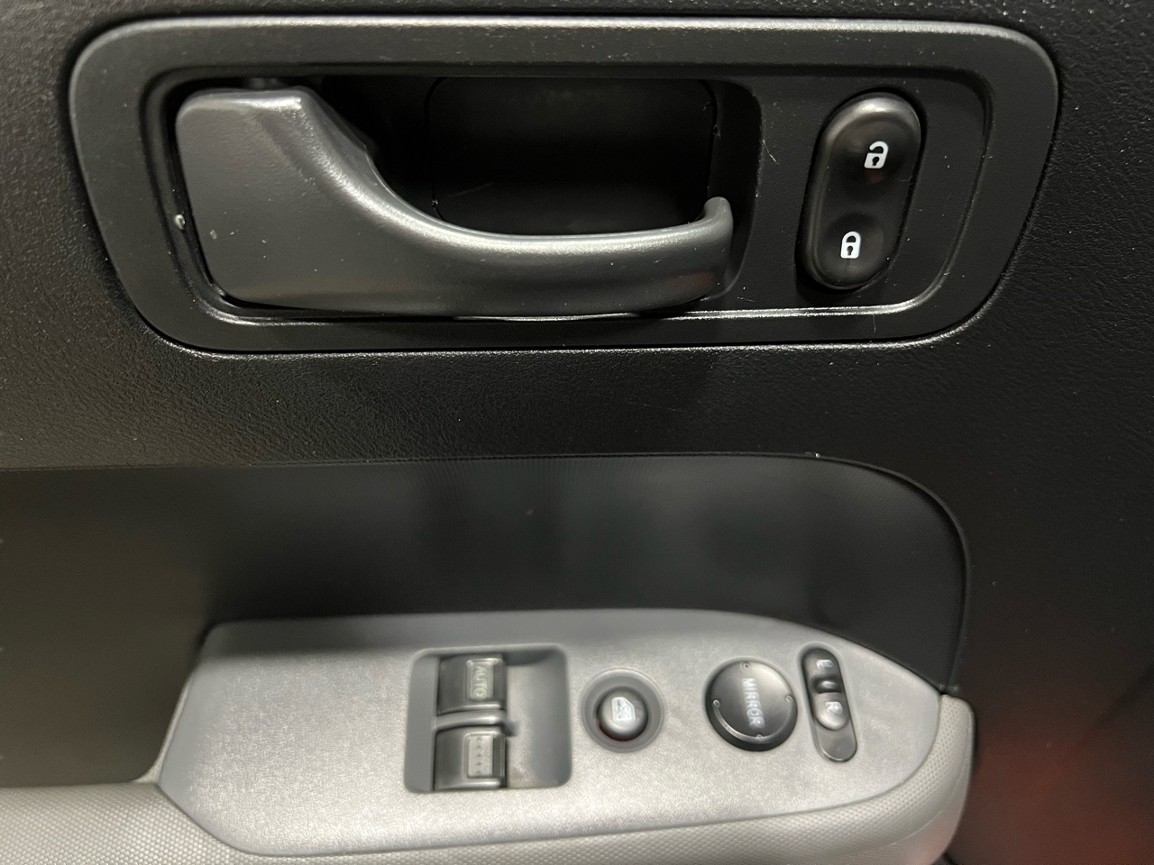 Honda Element LX 4WD 4-spd AT 2005