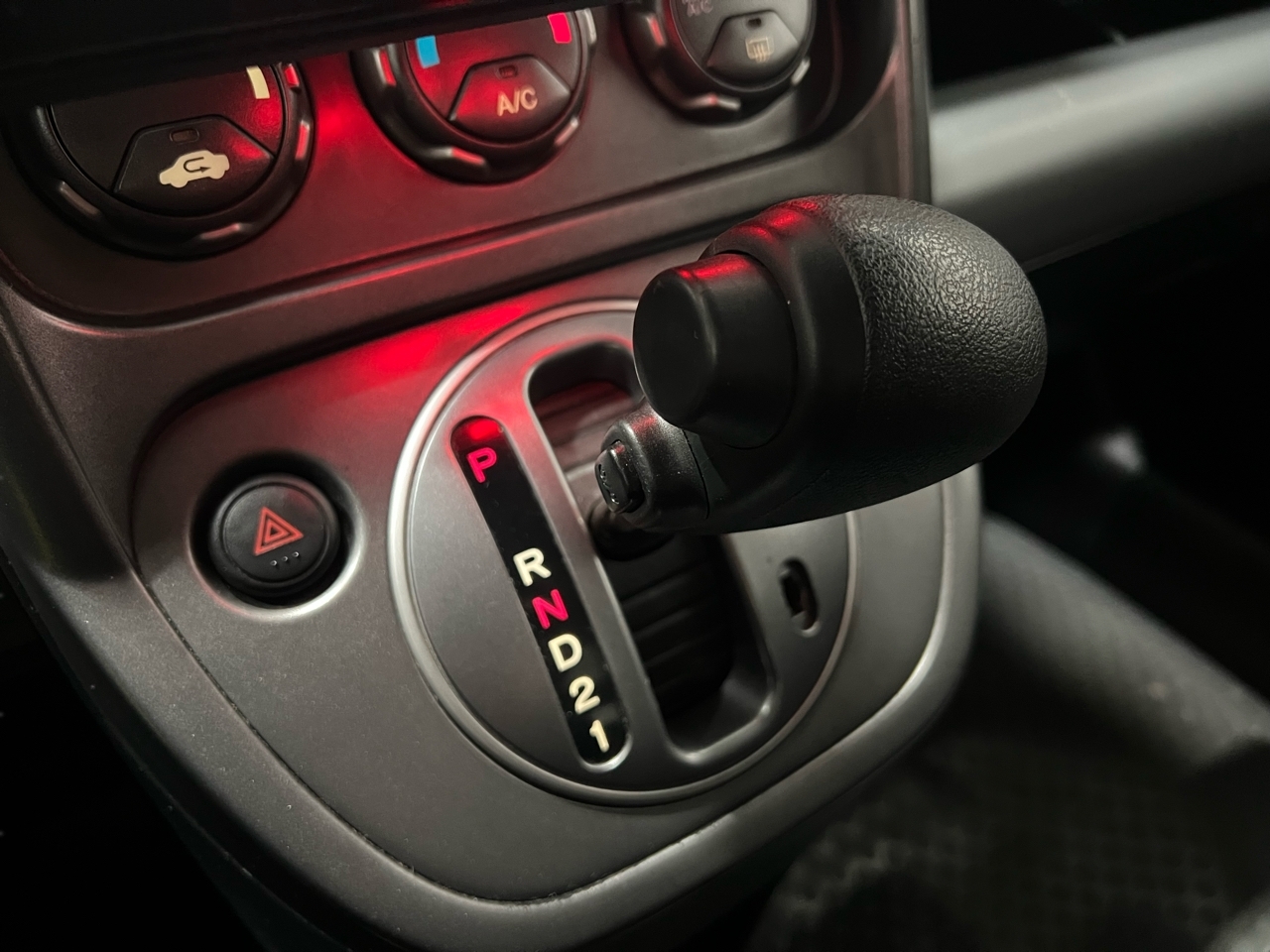 Honda Element LX 4WD 4-spd AT 2005