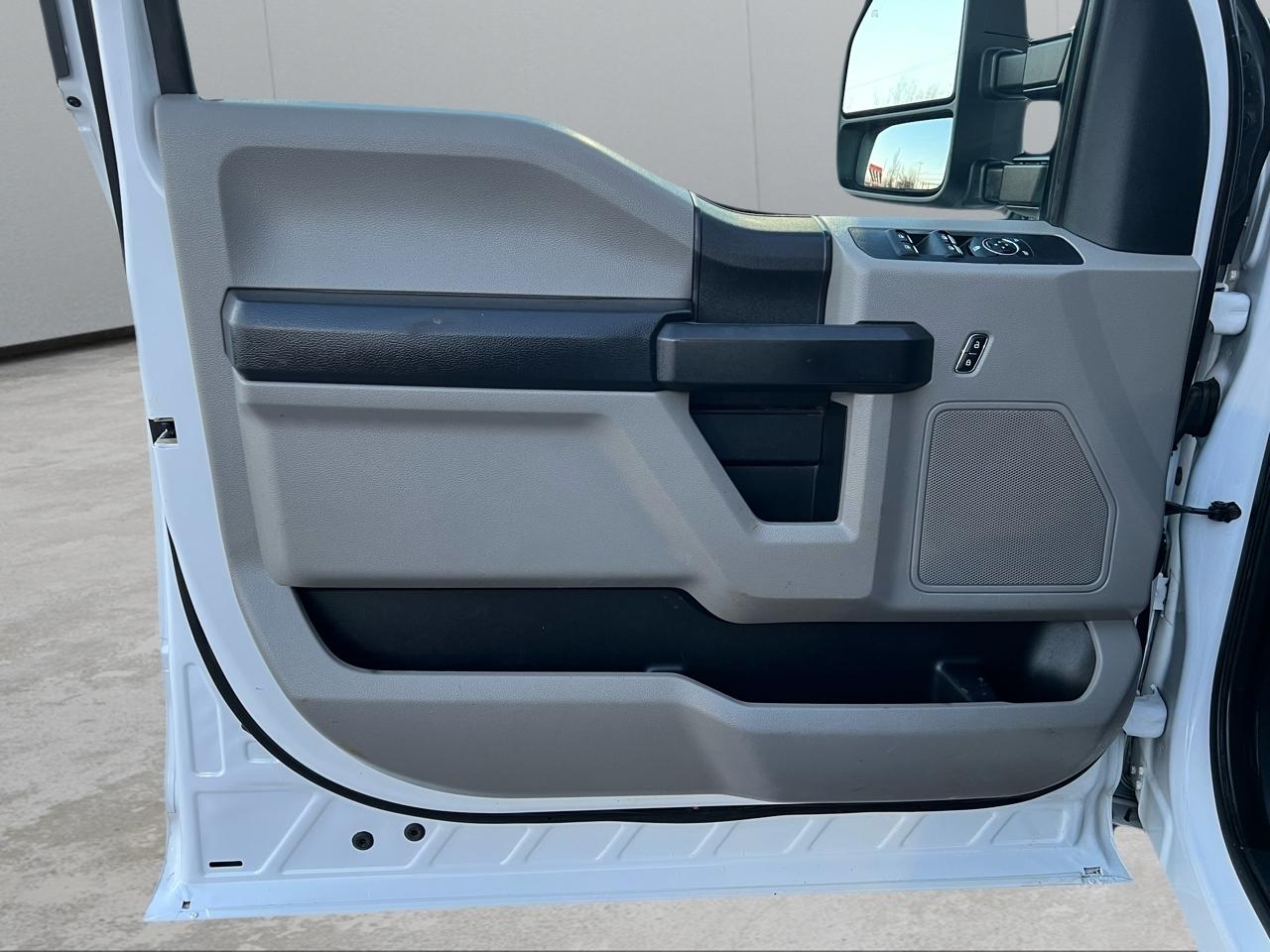 Ford F-250 SD XL Crew Cab 4WD 2021