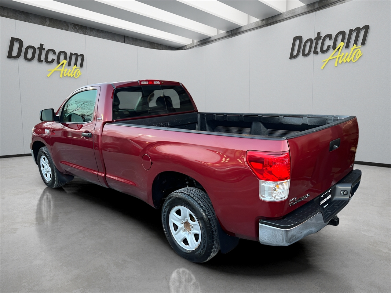 Toyota Tundra Tundra-Grade 5.7L Long Bed 4WD 2010