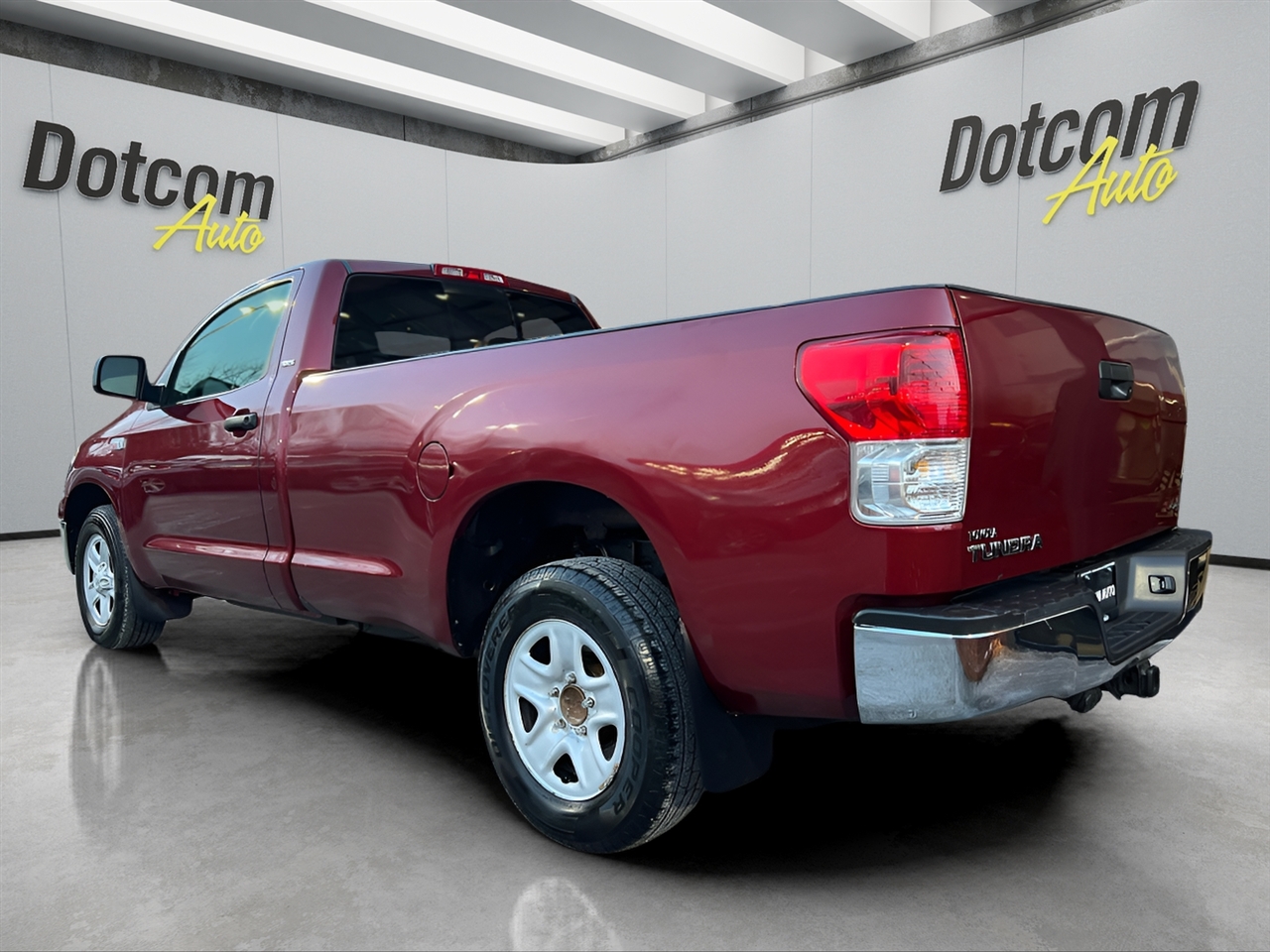 Toyota Tundra Tundra-Grade 5.7L Long Bed 4WD 2010