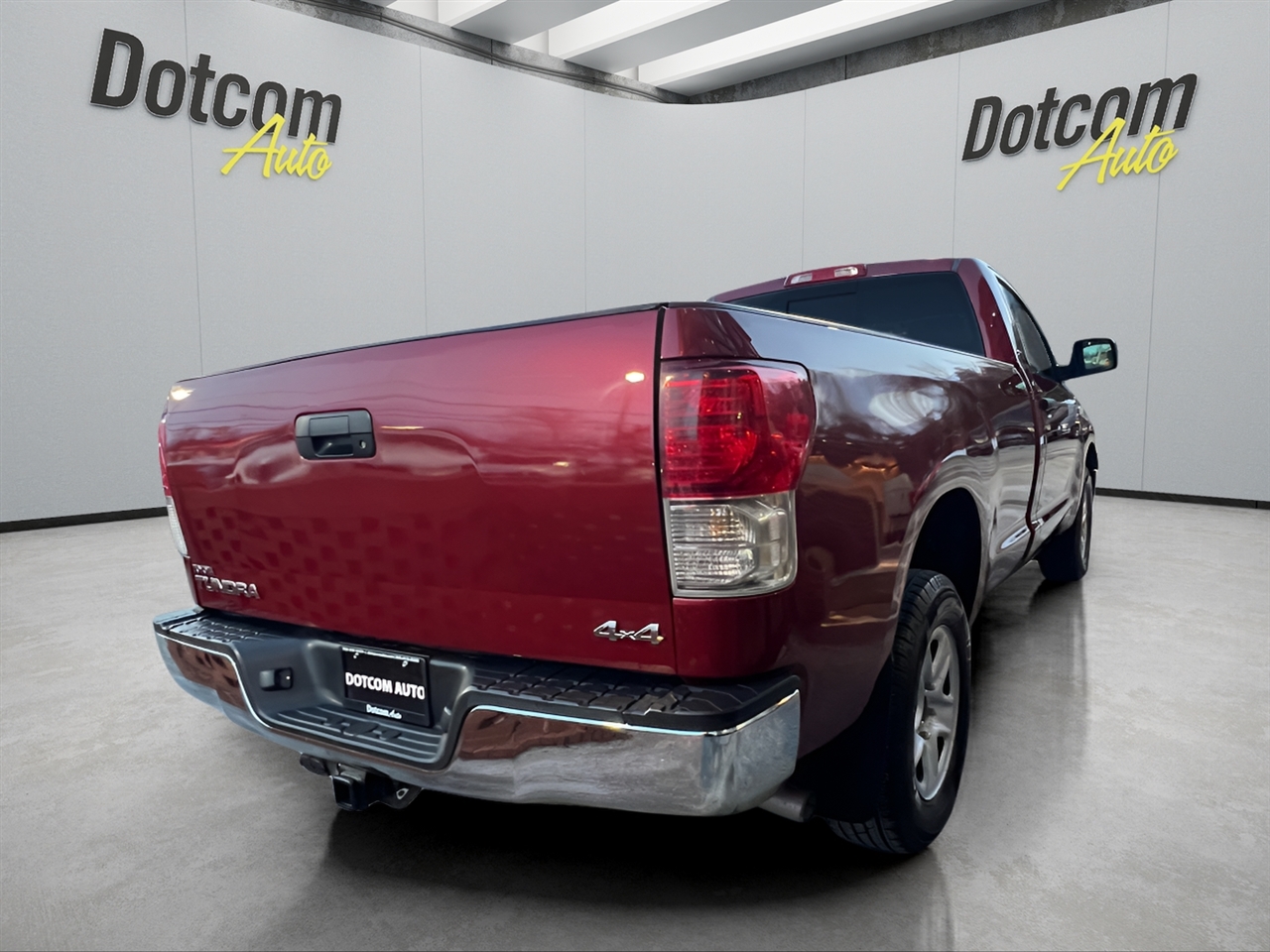 Toyota Tundra Tundra-Grade 5.7L Long Bed 4WD 2010