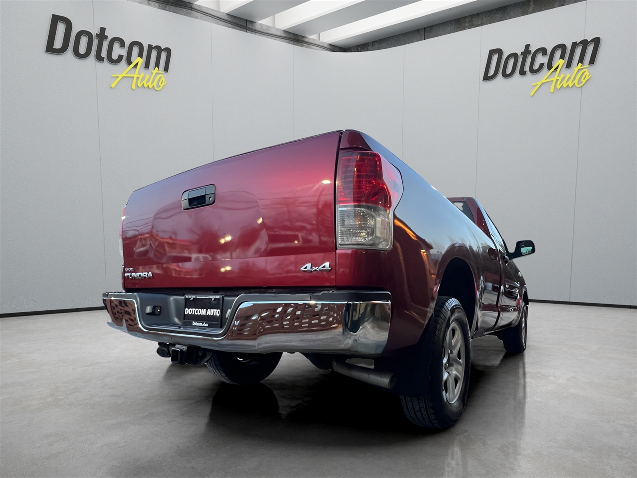 Toyota Tundra Tundra-Grade 5.7L Long Bed 4WD 2010