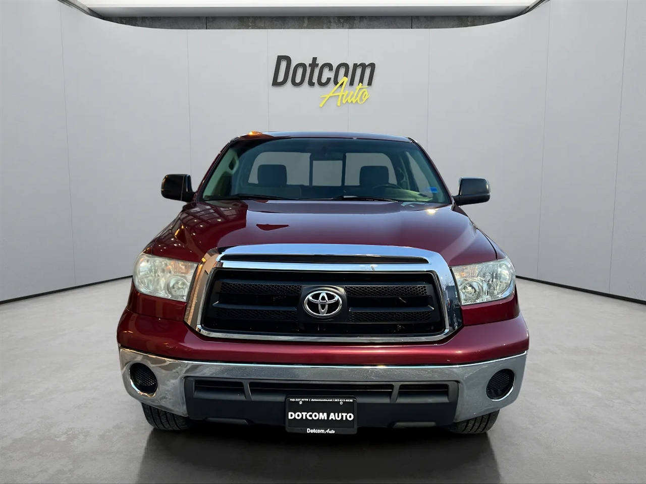Toyota Tundra Tundra-Grade 5.7L Long Bed 4WD 2010