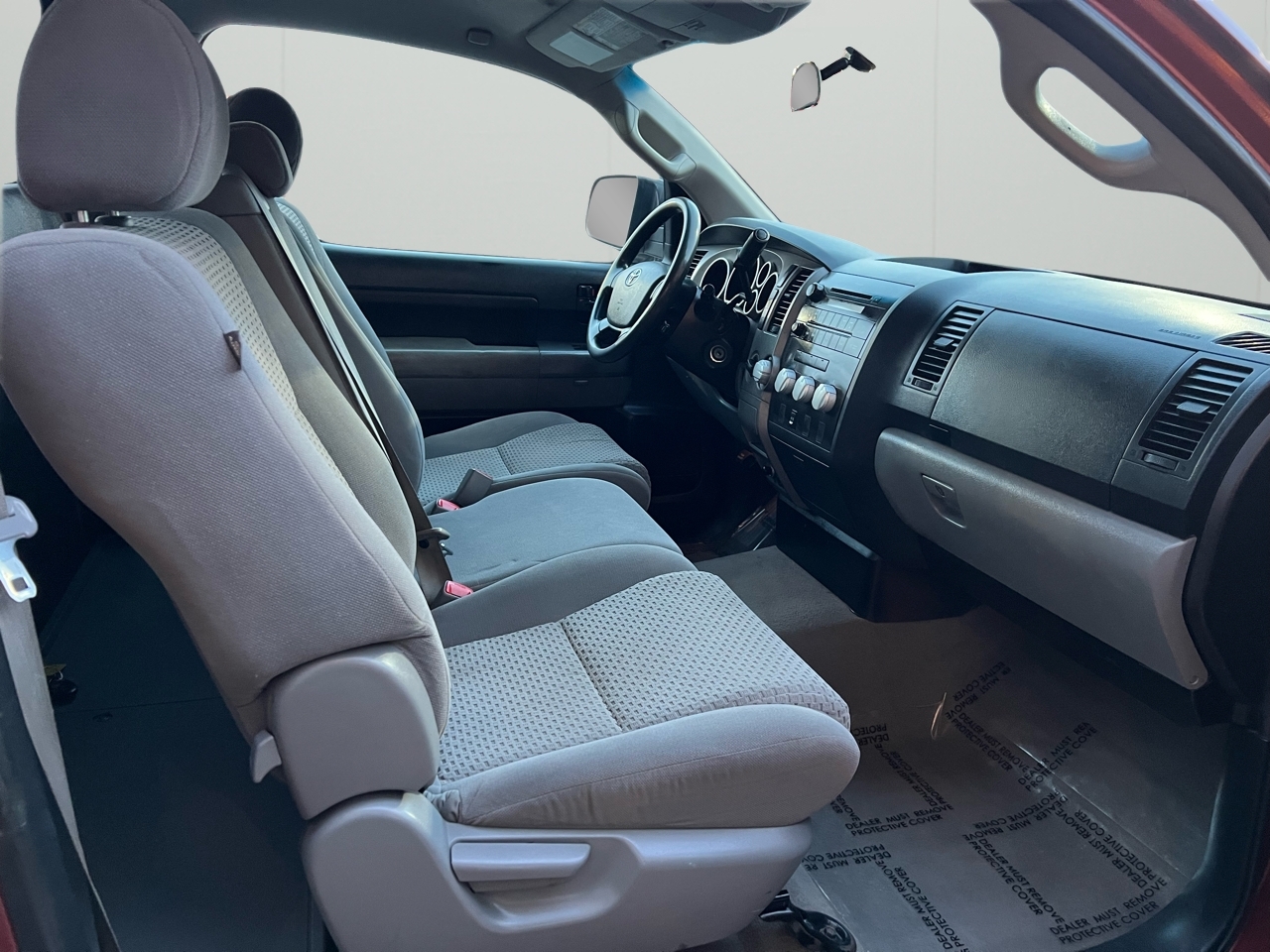 Toyota Tundra Tundra-Grade 5.7L Long Bed 4WD 2010