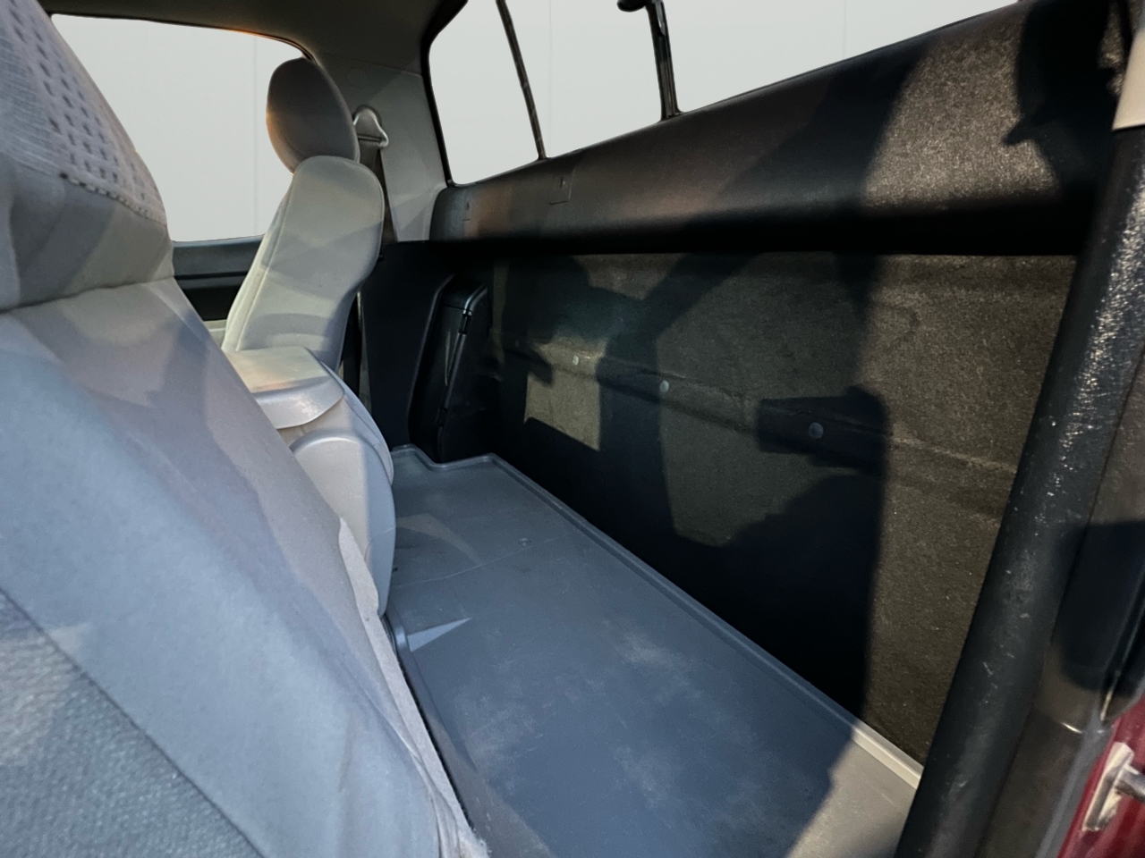 Toyota Tundra Tundra-Grade 5.7L Long Bed 4WD 2010