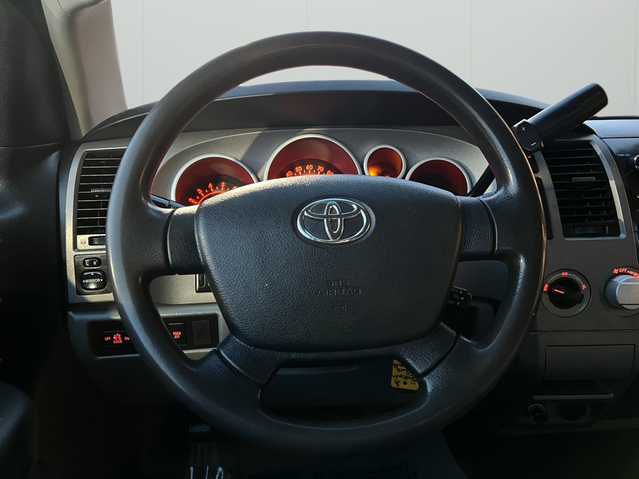 Toyota Tundra Tundra-Grade 5.7L Long Bed 4WD 2010