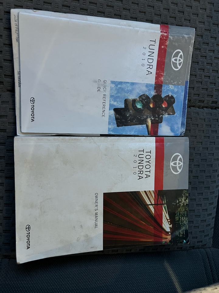 Toyota Tundra Tundra-Grade 5.7L Long Bed 4WD 2010