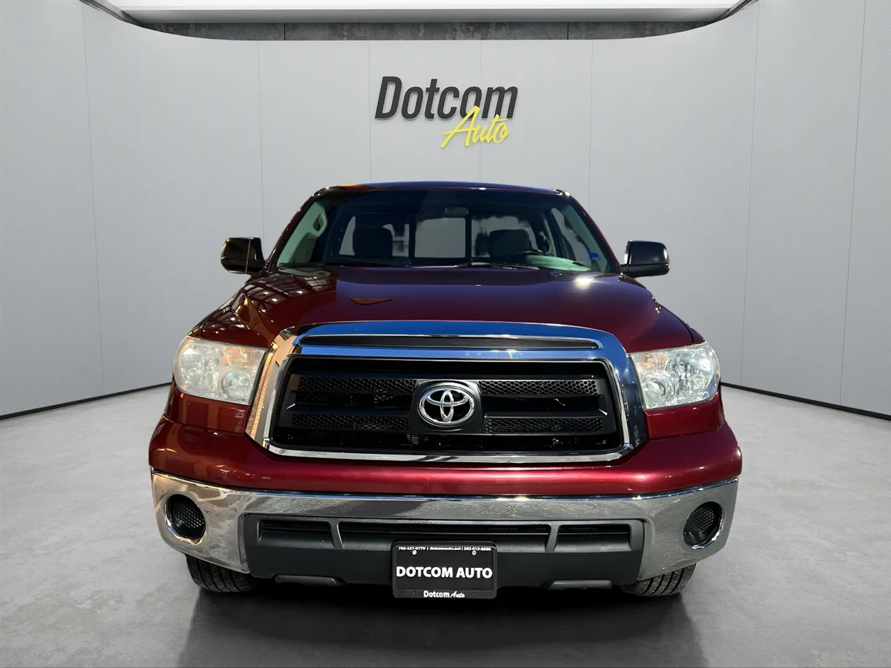 Toyota Tundra Tundra-Grade 5.7L Long Bed 4WD 2010