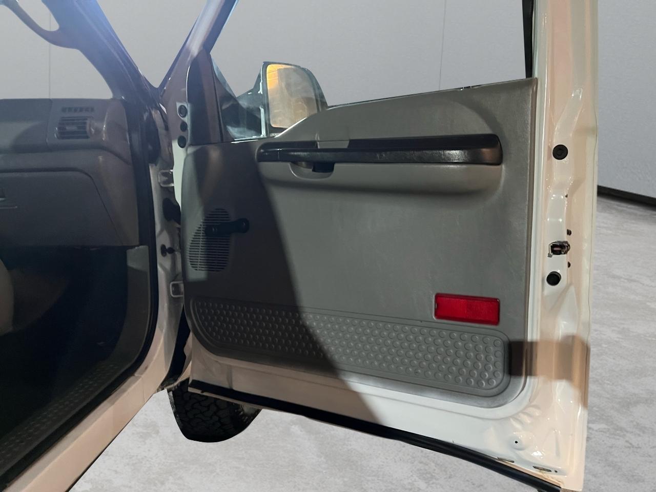 Ford F-350 SD XLT SuperCab Long Bed 4WD 2006