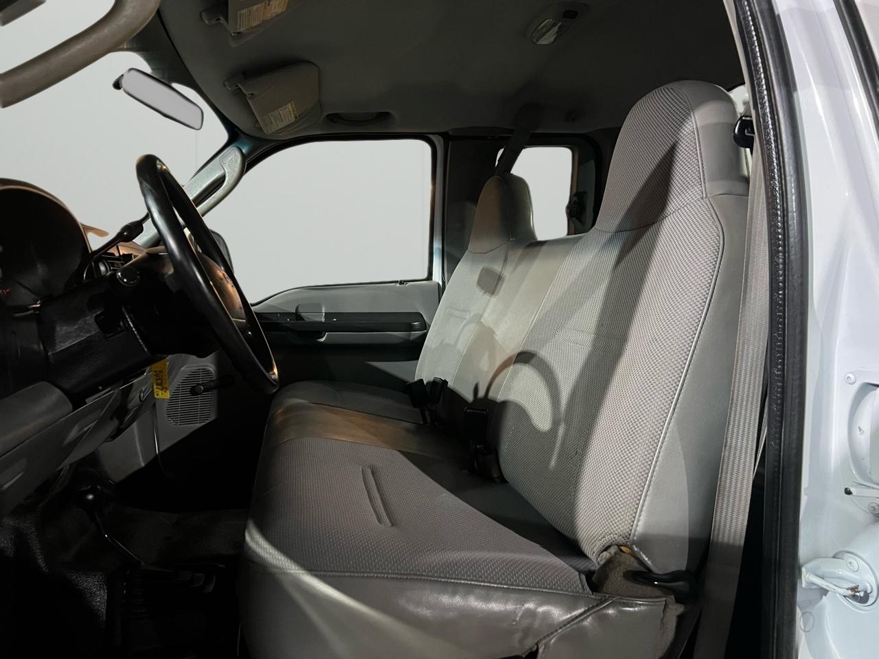 Ford F-350 SD XLT SuperCab Long Bed 4WD 2006