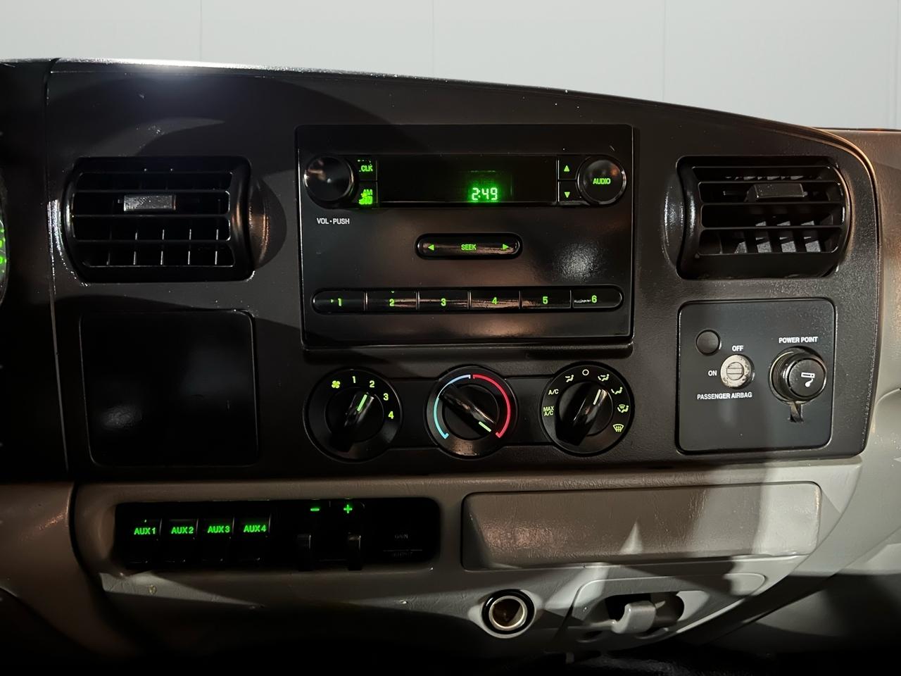 Ford F-350 SD XLT SuperCab Long Bed 4WD 2006