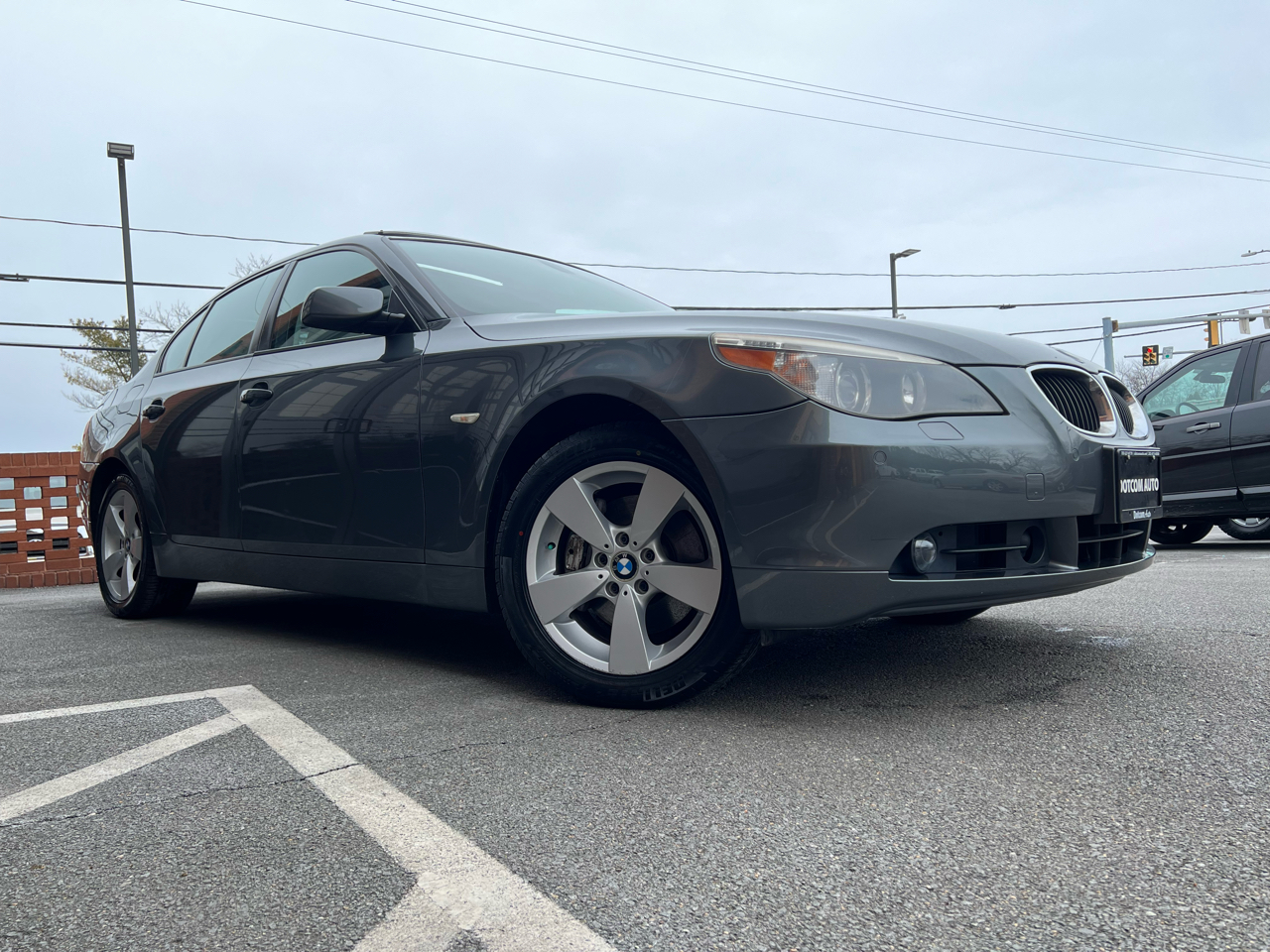 BMW 5-Series 530xi 2006