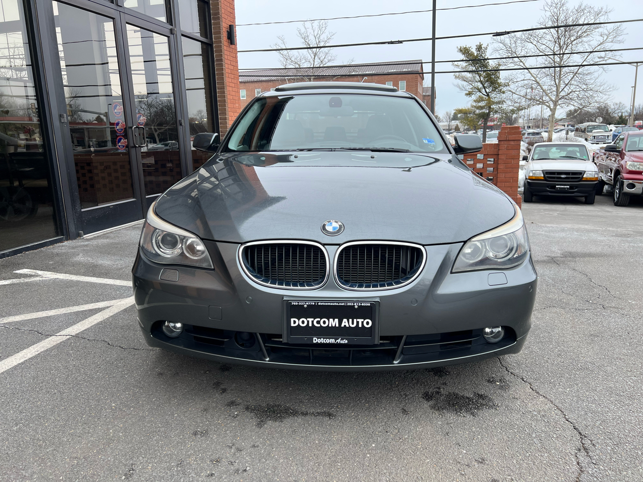 BMW 5-Series 530xi 2006