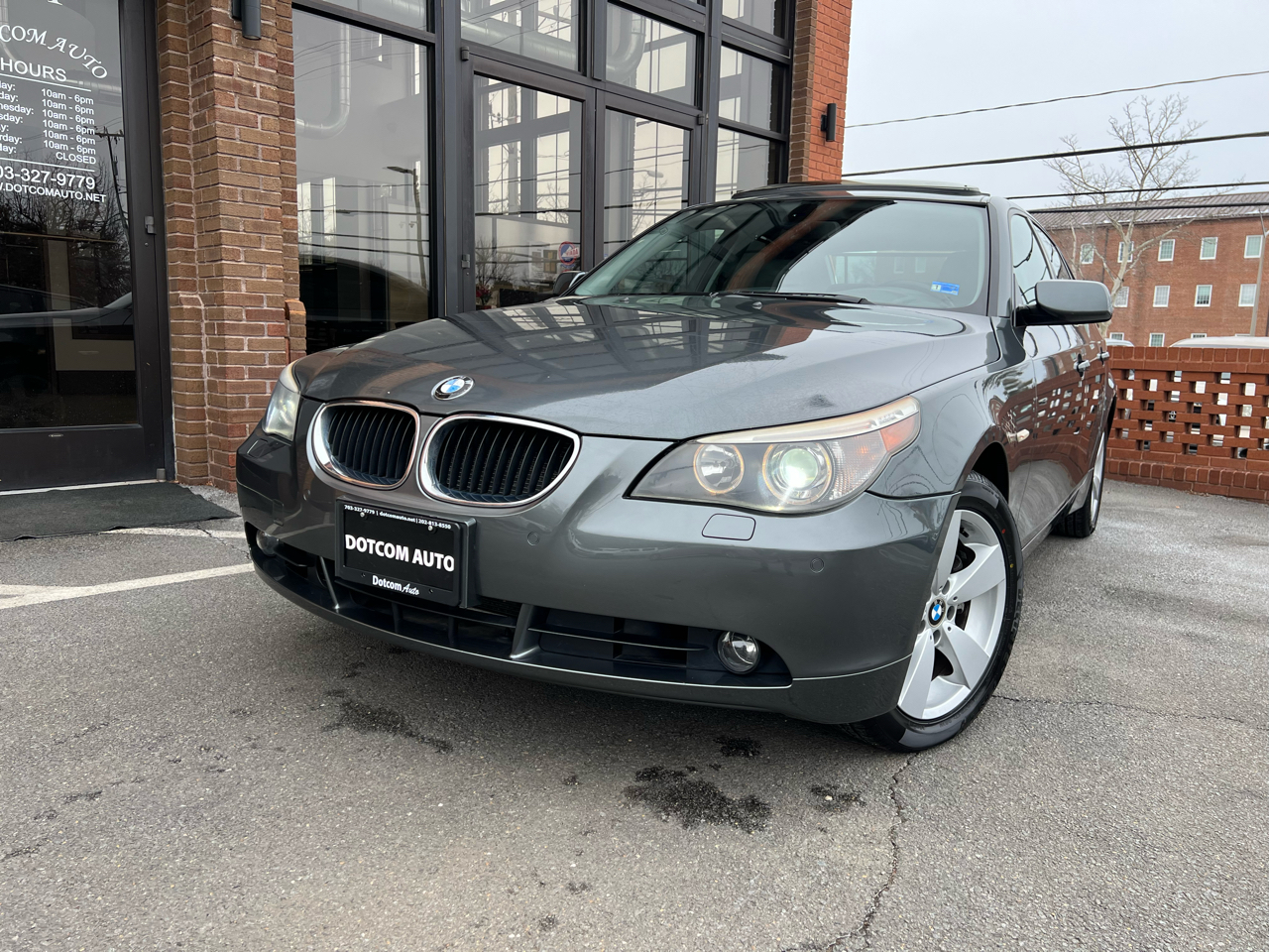 BMW 5-Series 530xi 2006