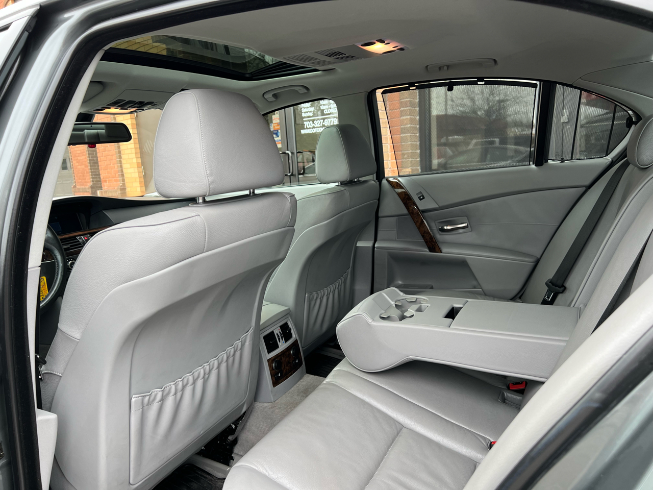 BMW 5-Series 530xi 2006