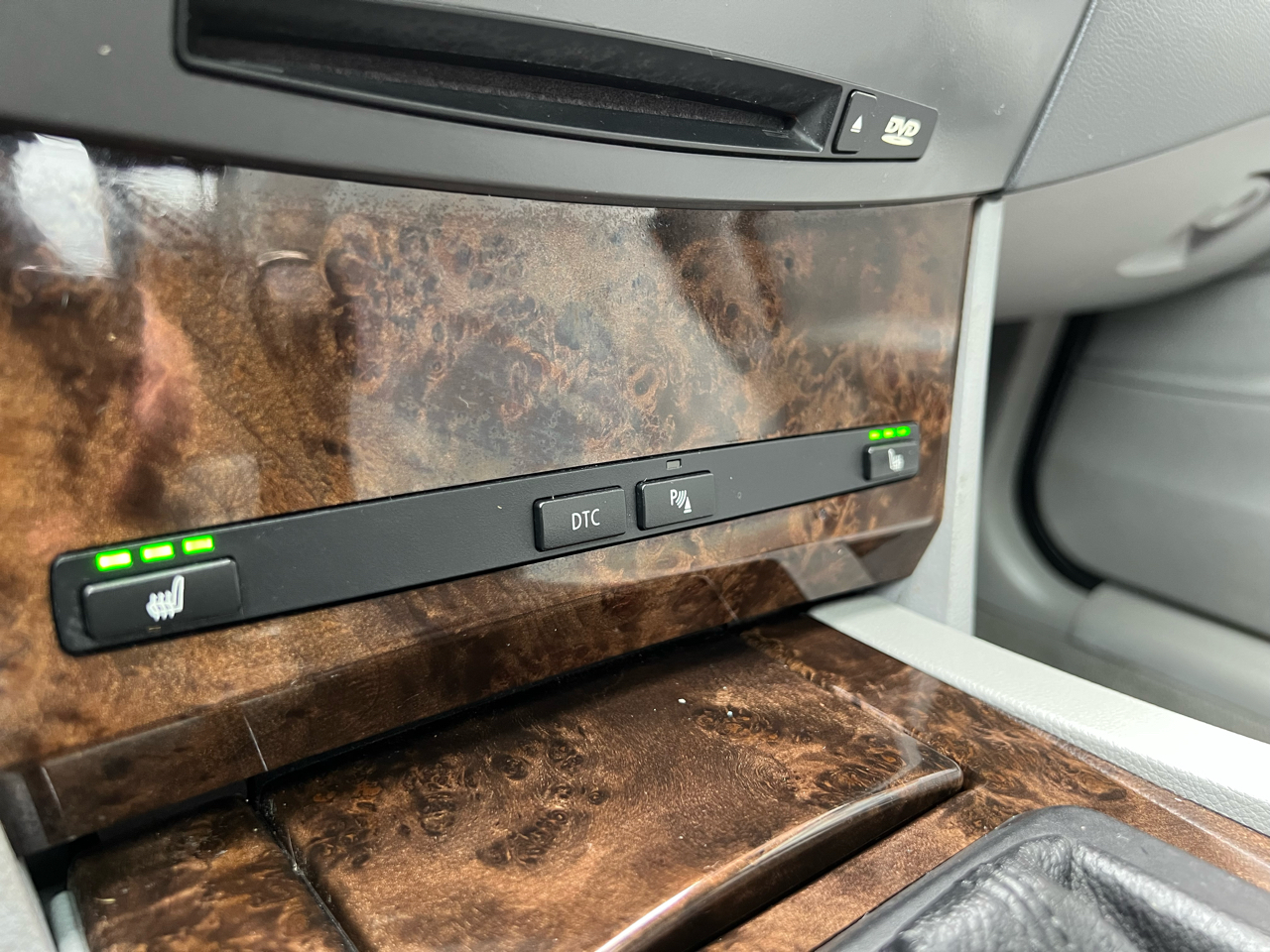 BMW 5-Series 530xi 2006