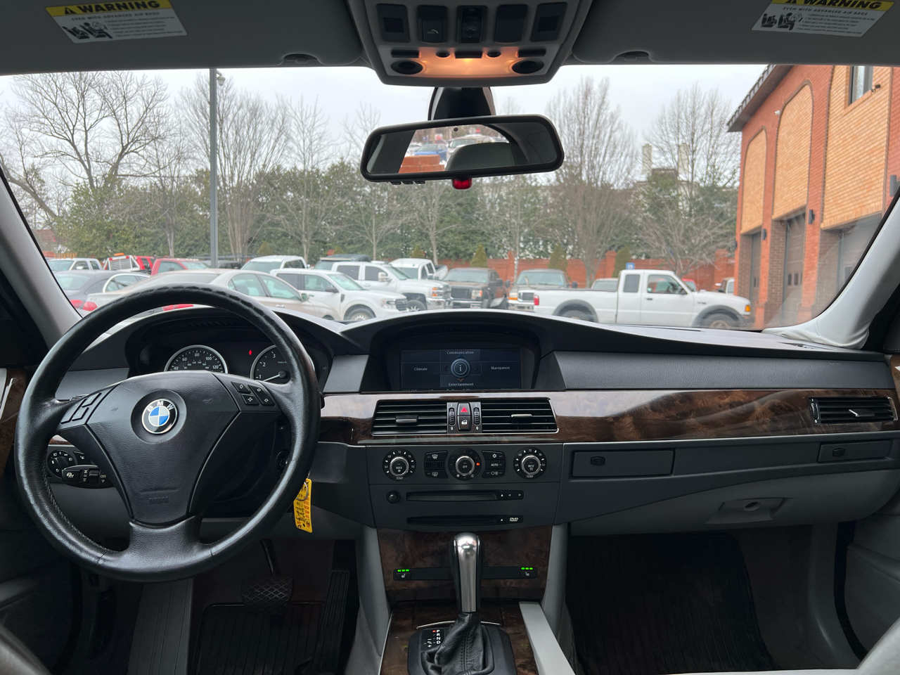 BMW 5-Series 530xi 2006