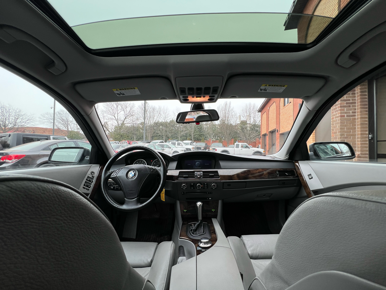 BMW 5-Series 530xi 2006