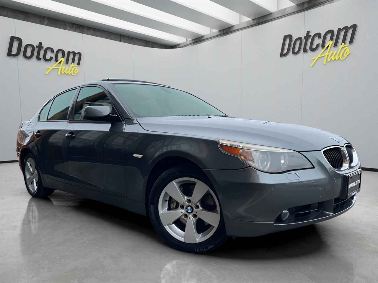 BMW 5-Series 530xi 2006