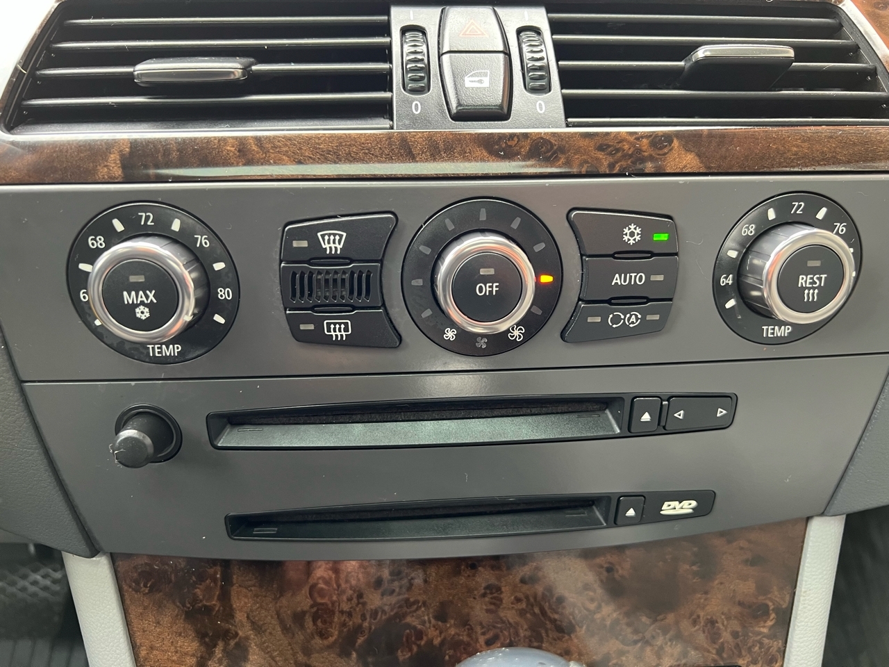 BMW 5-Series 530xi 2006