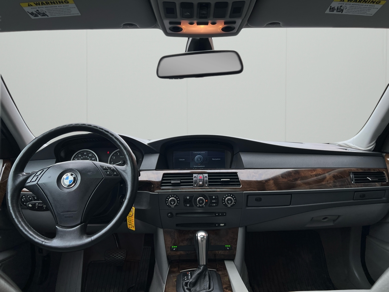 BMW 5-Series 530xi 2006