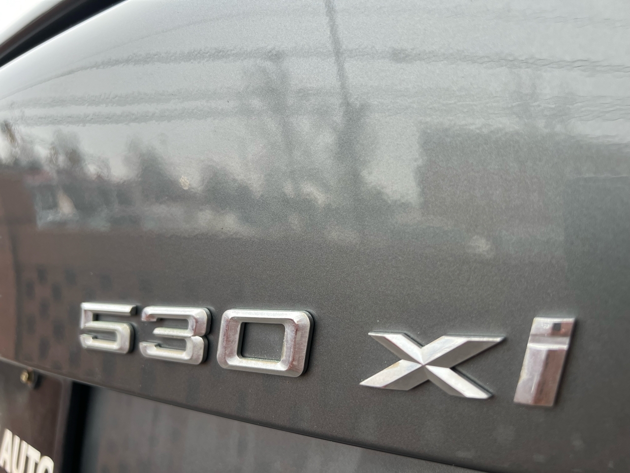 BMW 5-Series 530xi 2006