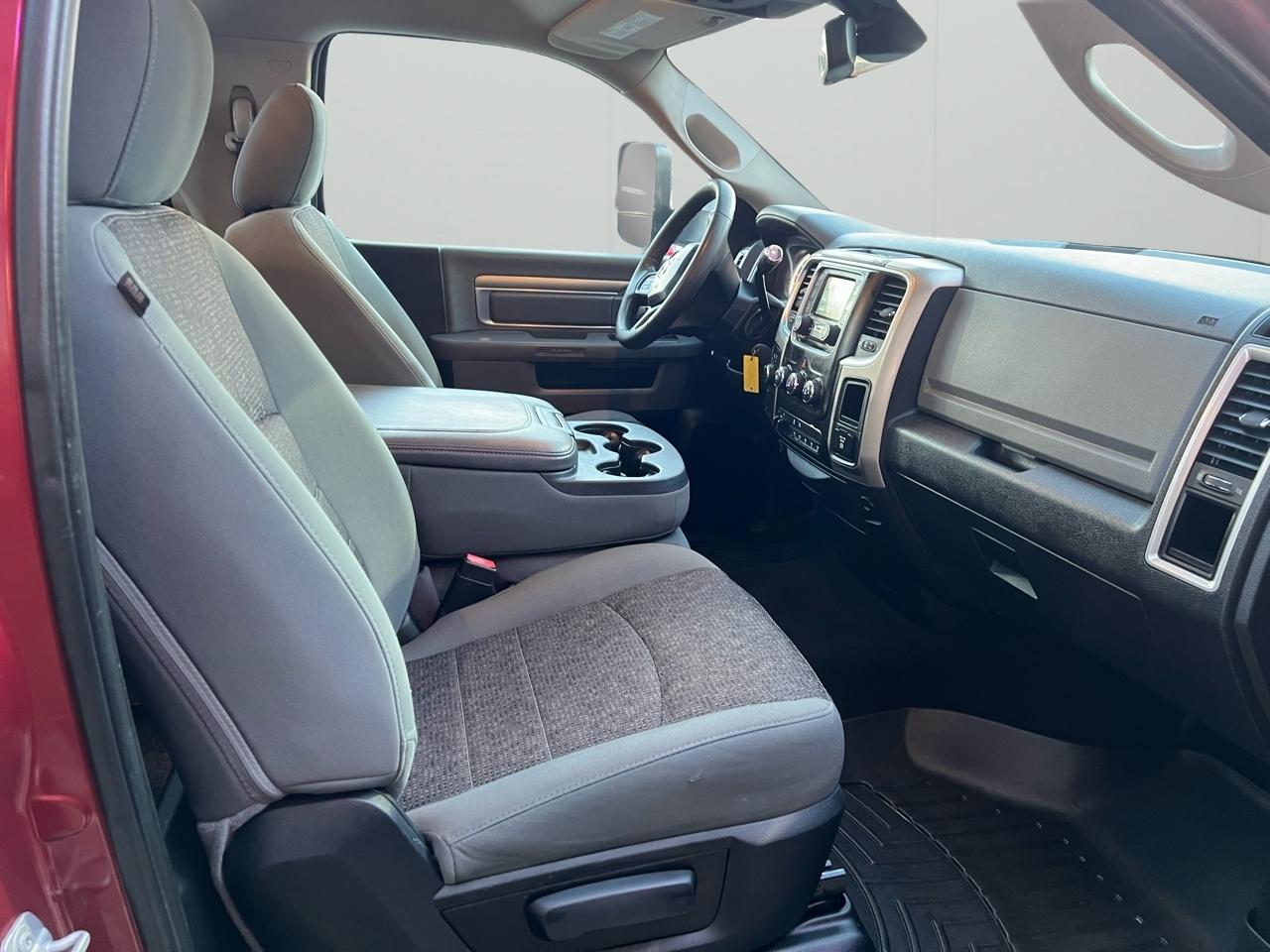 RAM 2500 SLT 4WD 2015