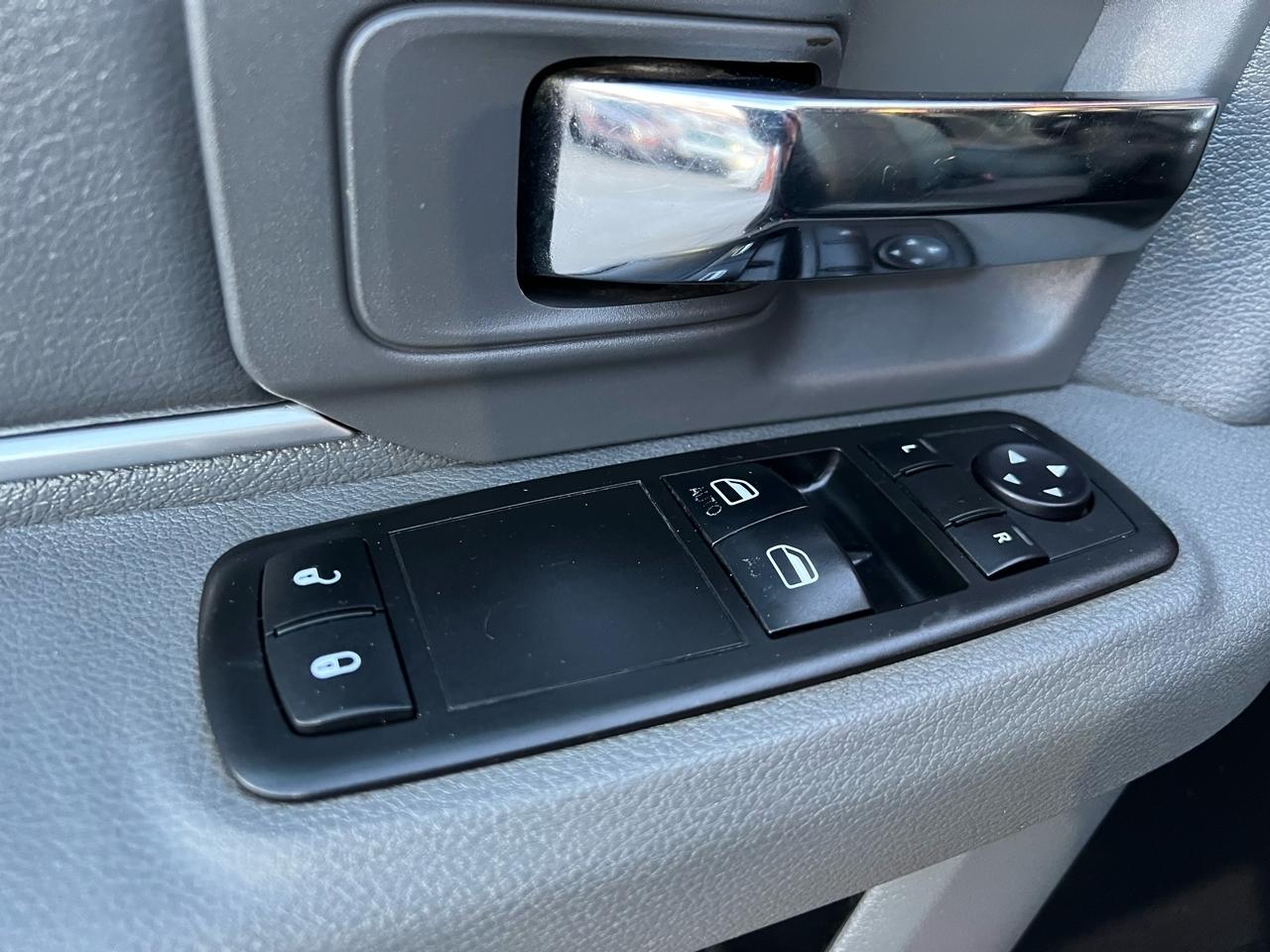 RAM 2500 SLT 4WD 2015