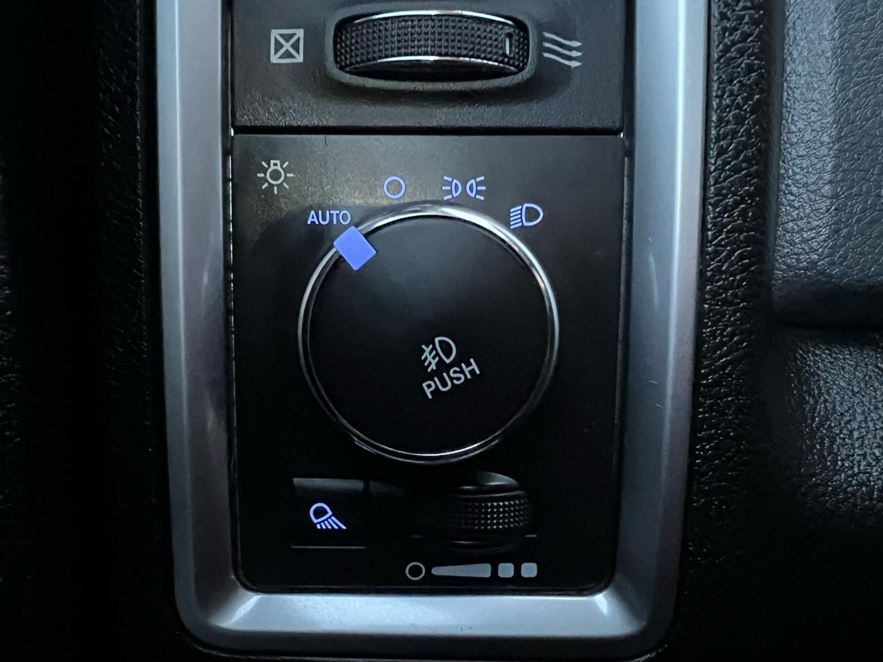 RAM 2500 SLT 4WD 2015