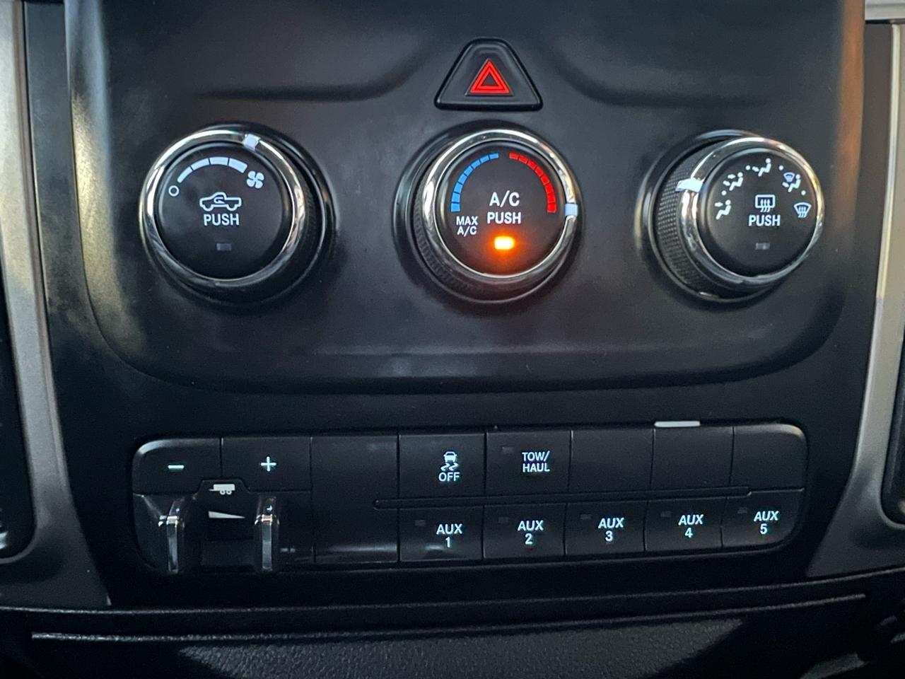 RAM 2500 SLT 4WD 2015