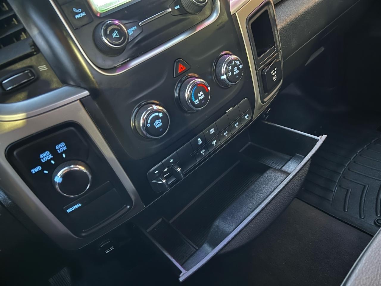 RAM 2500 SLT 4WD 2015