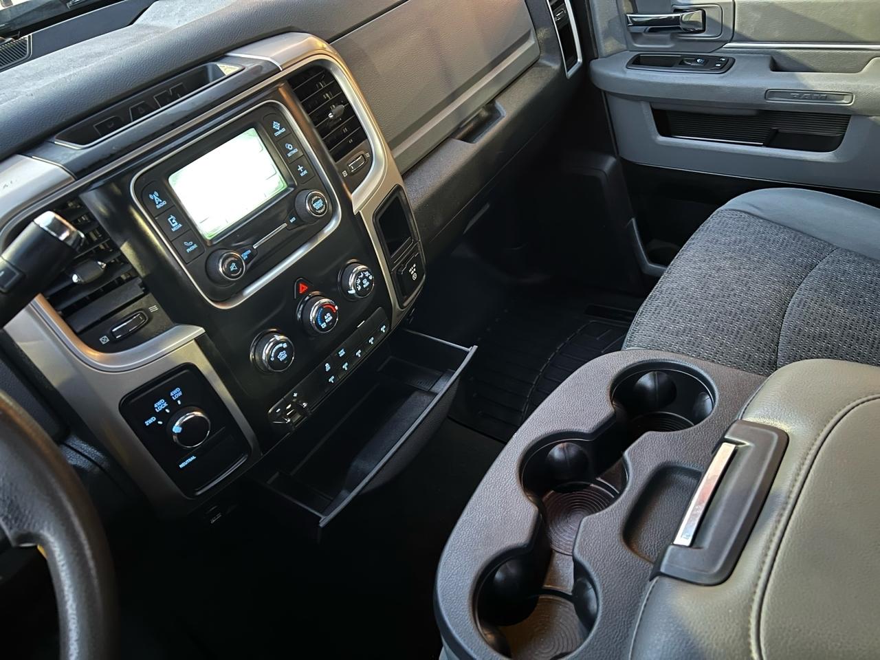 RAM 2500 SLT 4WD 2015